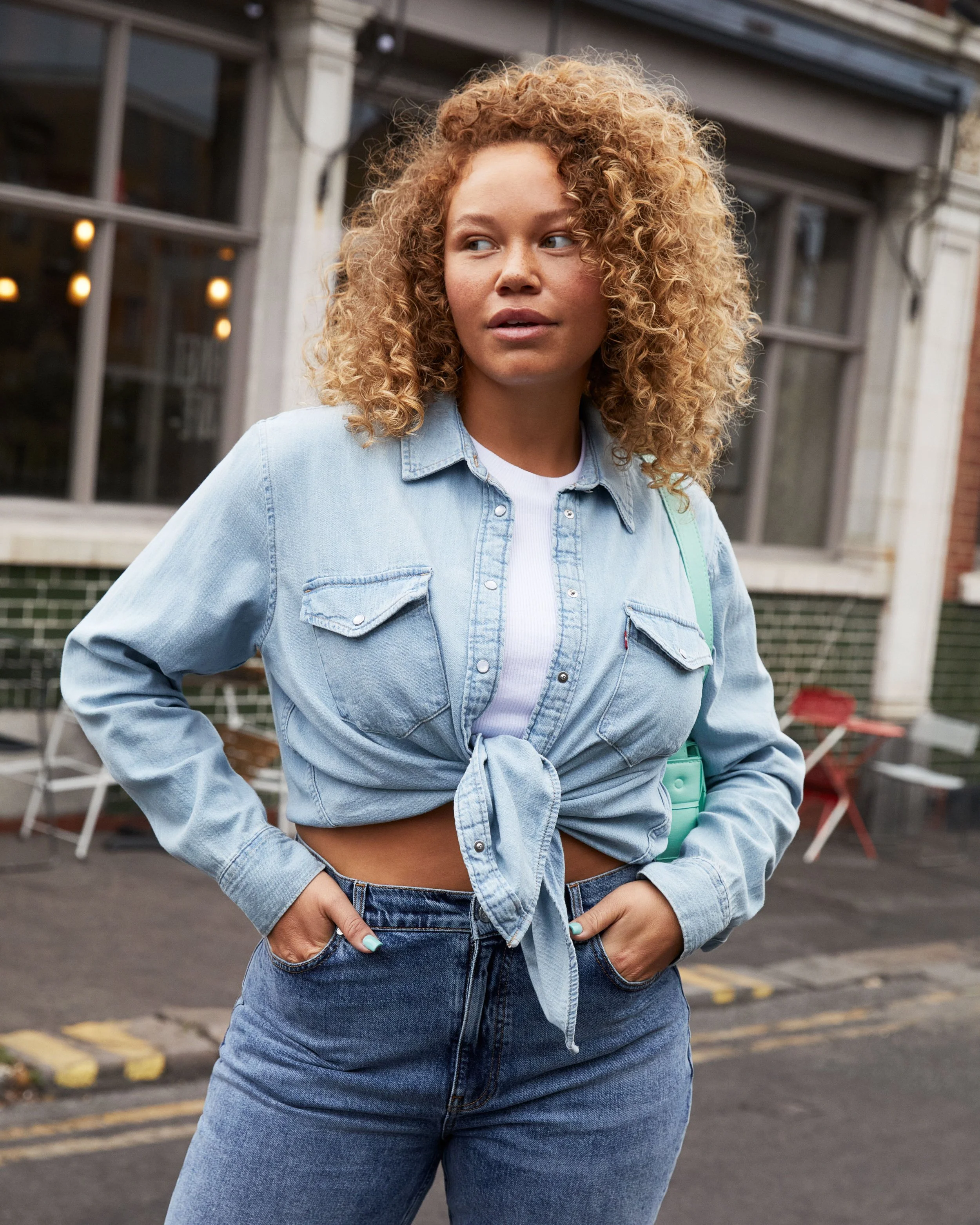 22-08-16_UK_CAMPAIGN_W_OF_V08_0146f1_4x5.jpeg