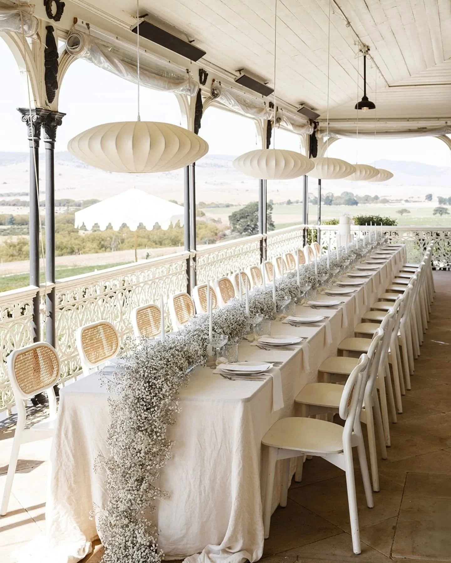 When simplicity steals the show.

Lovers: @emmaroselee @jarrydfield
Venue: @vaucluse_estate_tasmania
Photography: @lu.and.lo_
Planning &amp; design: @freyr.studio
Florals: @freyr.studio &amp; @murphybloom
Stationery &amp; signage: @blossie
Celebrant: