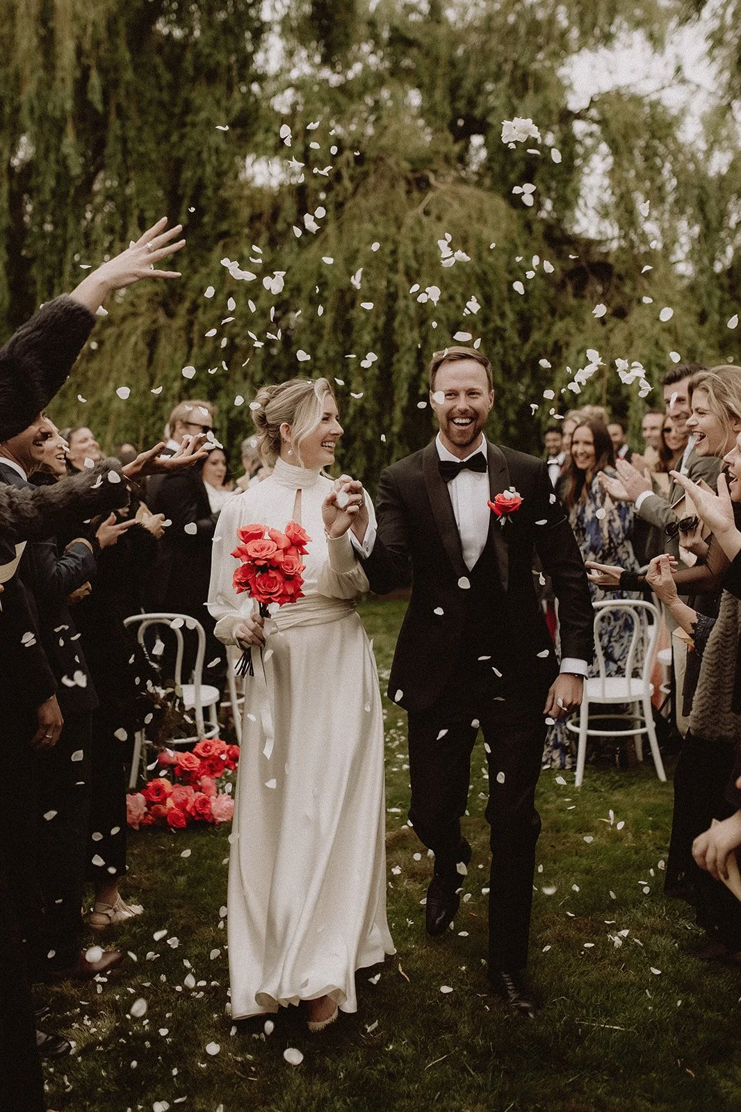 Freyr-Studio-Vaucluse-Estate-Jon-Gazzignato-Ceremony-petals.jpg