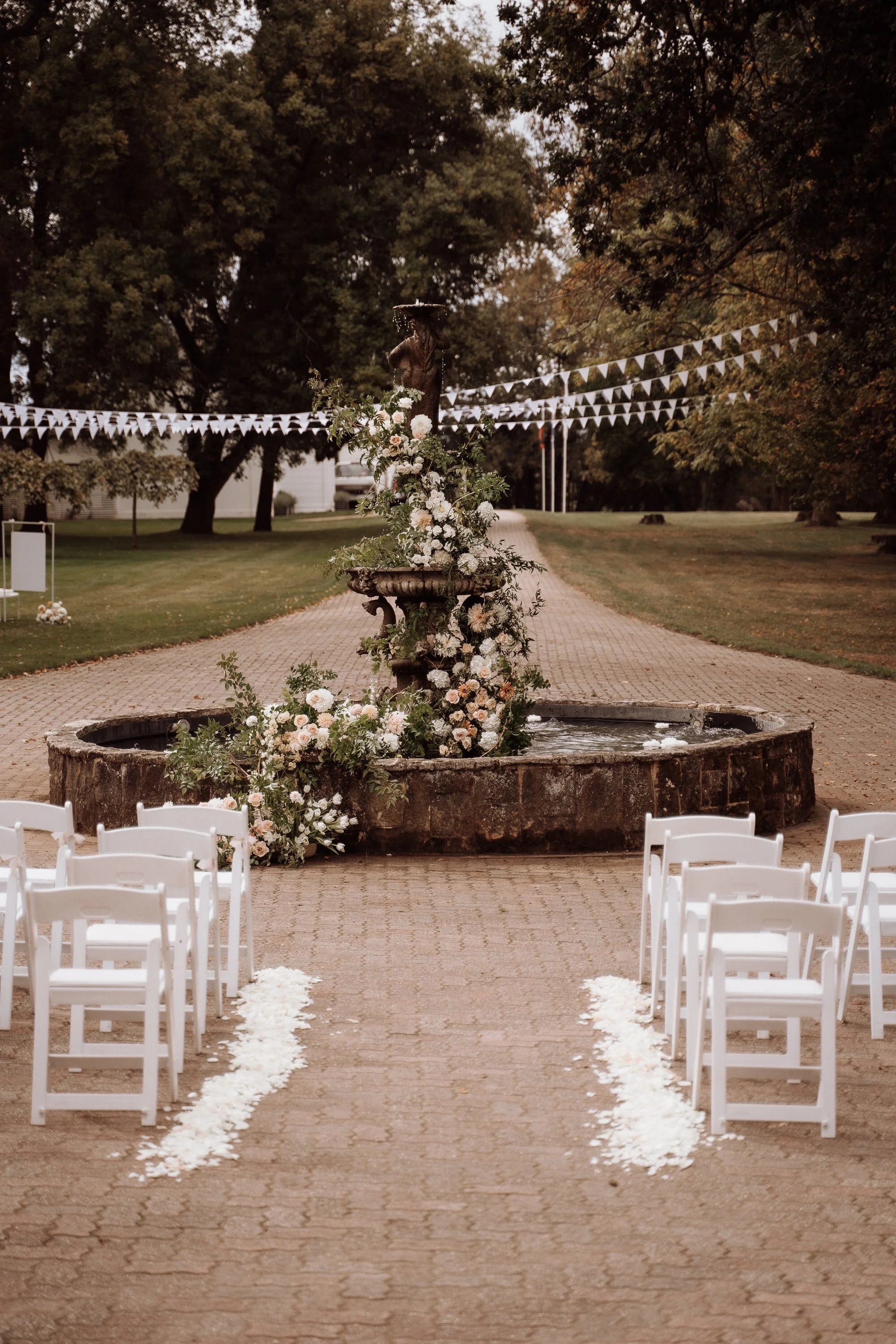 Quamby-Estate-Freyr-Studio-Ceremony-Fountain-Bunting.jpg
