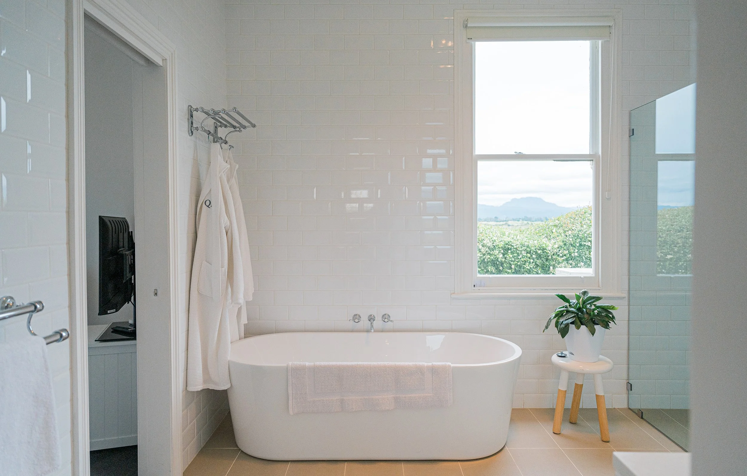 quamby-home-Freyr-Studio-Bath.jpg