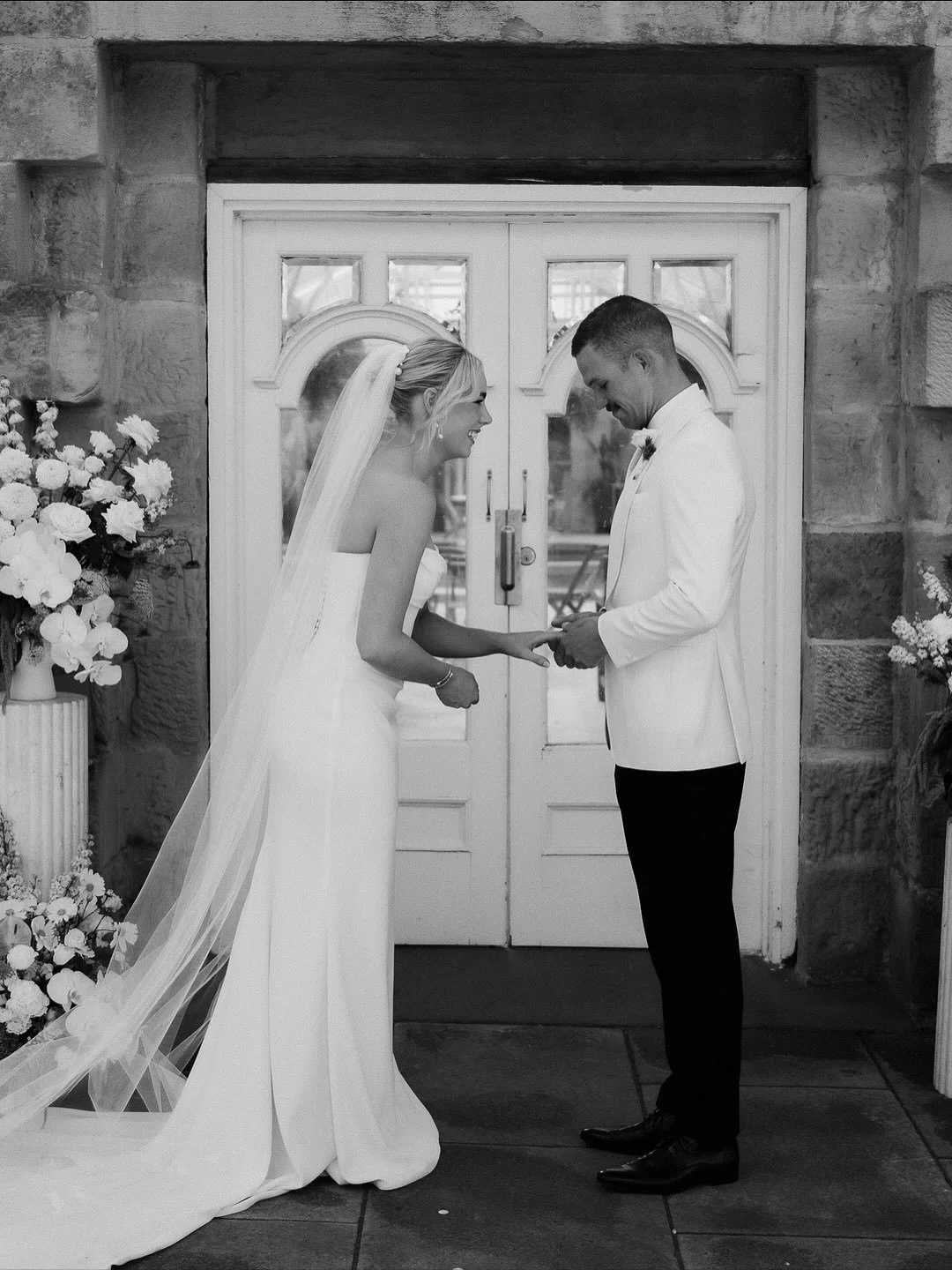 Ellen and Tom&rsquo;s incredible ceremony at The Royal Hobart Botanical Gardens.
⠀⠀⠀⠀⠀⠀⠀⠀⠀
@ellenbroadby
@botanicalgardenstas
@thefeministcelebrant
@sophiesullivanphotography
@r.j_visuals
@hydie_flowers
@livrodgersmua
@beckyturnerhairstylist
@huberta