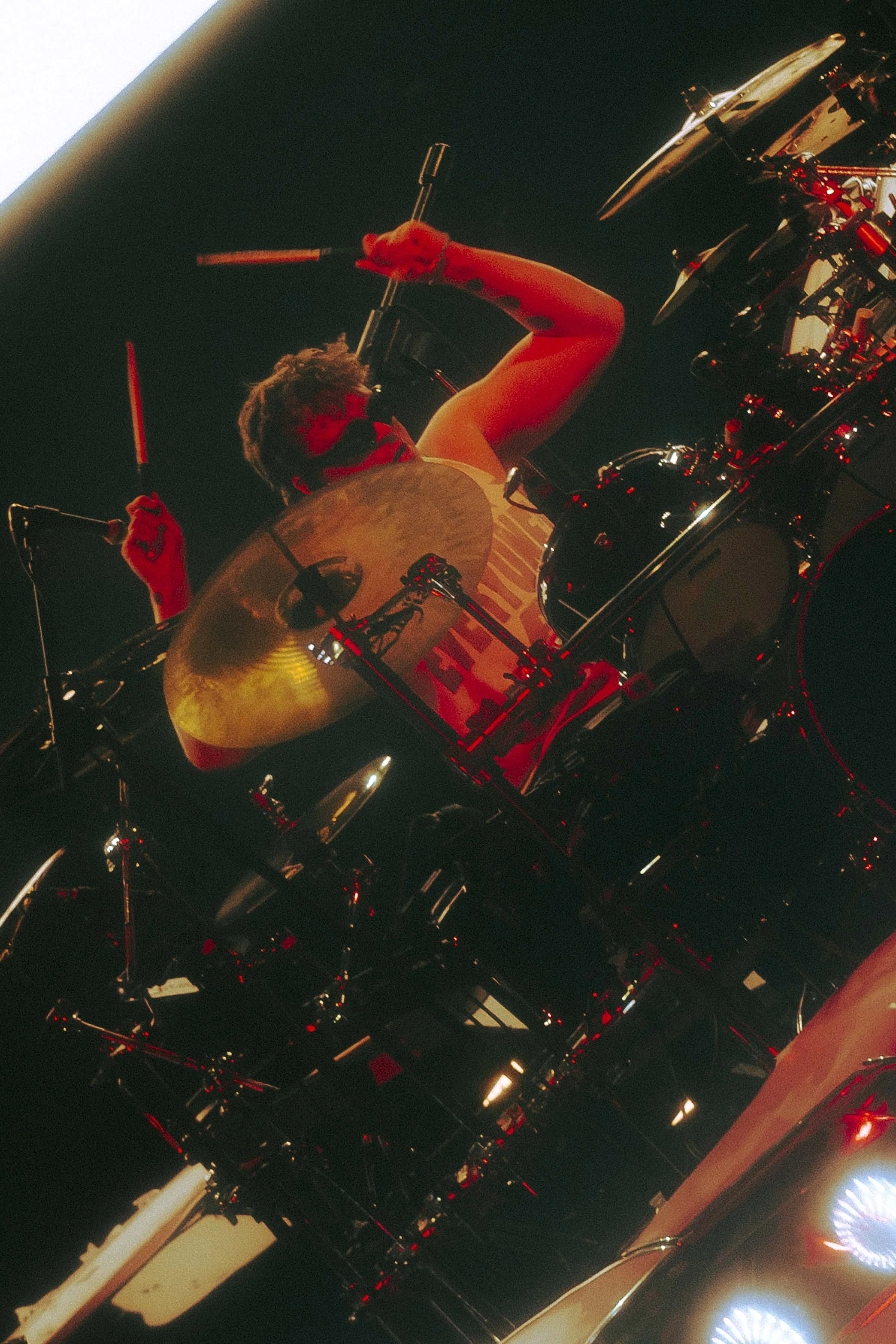 5SOS-HALEYPETRONEPHOTO-42.jpg