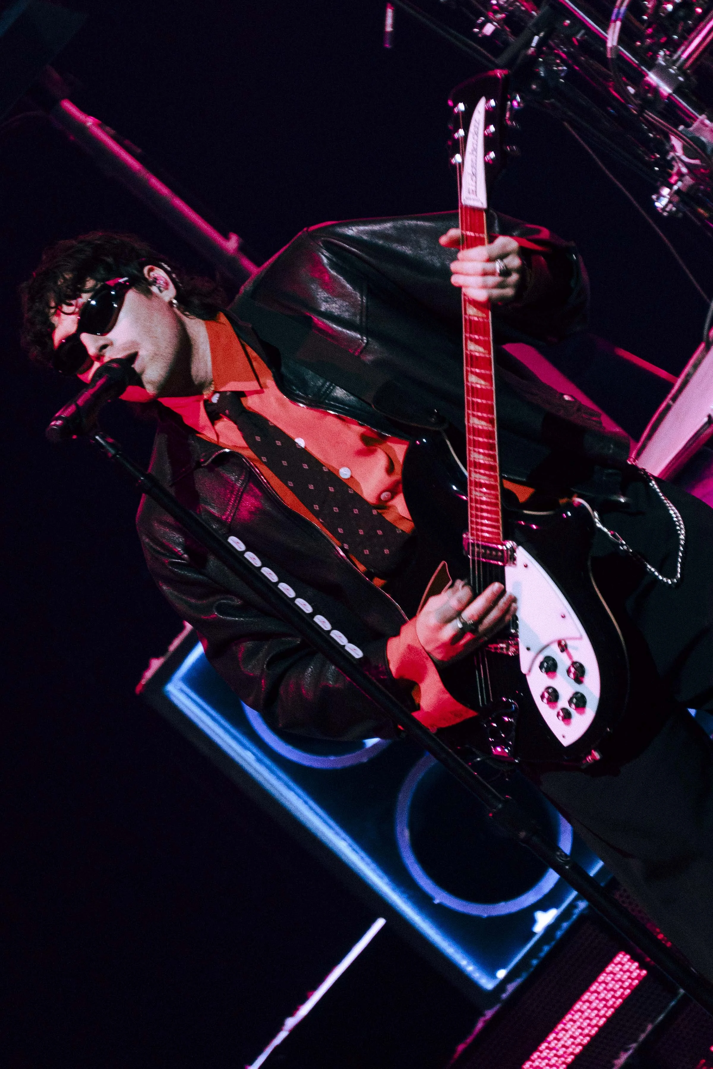 5SOS-HALEYPETRONEPHOTO-24.jpg