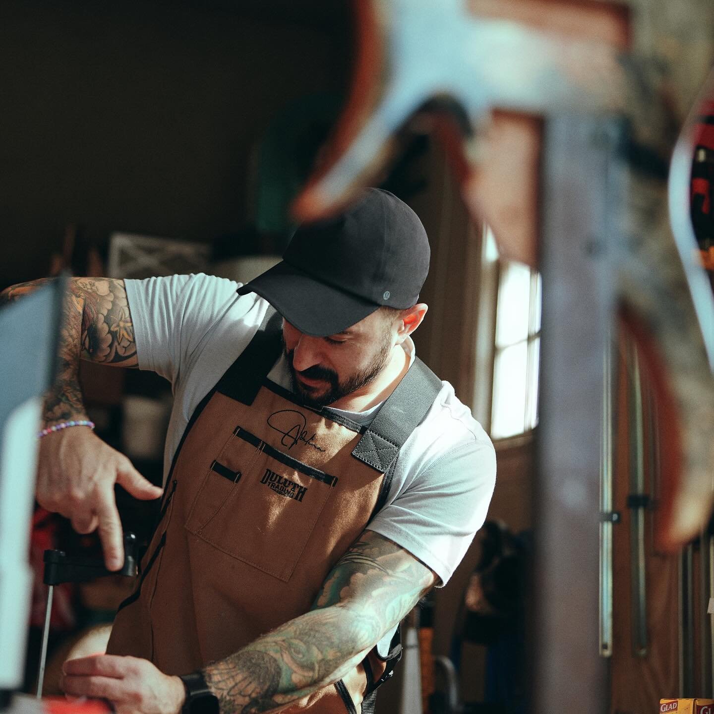 Routing. 
📸 @stevewalterphoto 

#bass #6string #bassbuilder #maker #makersmovement #luthier #luthierlife #ctmade #madeinct #makermovement #woodworkersofinstagram #woodworking #makerssupportingmakers #bassplayer #boutiquebass #bassplayersunited #bass
