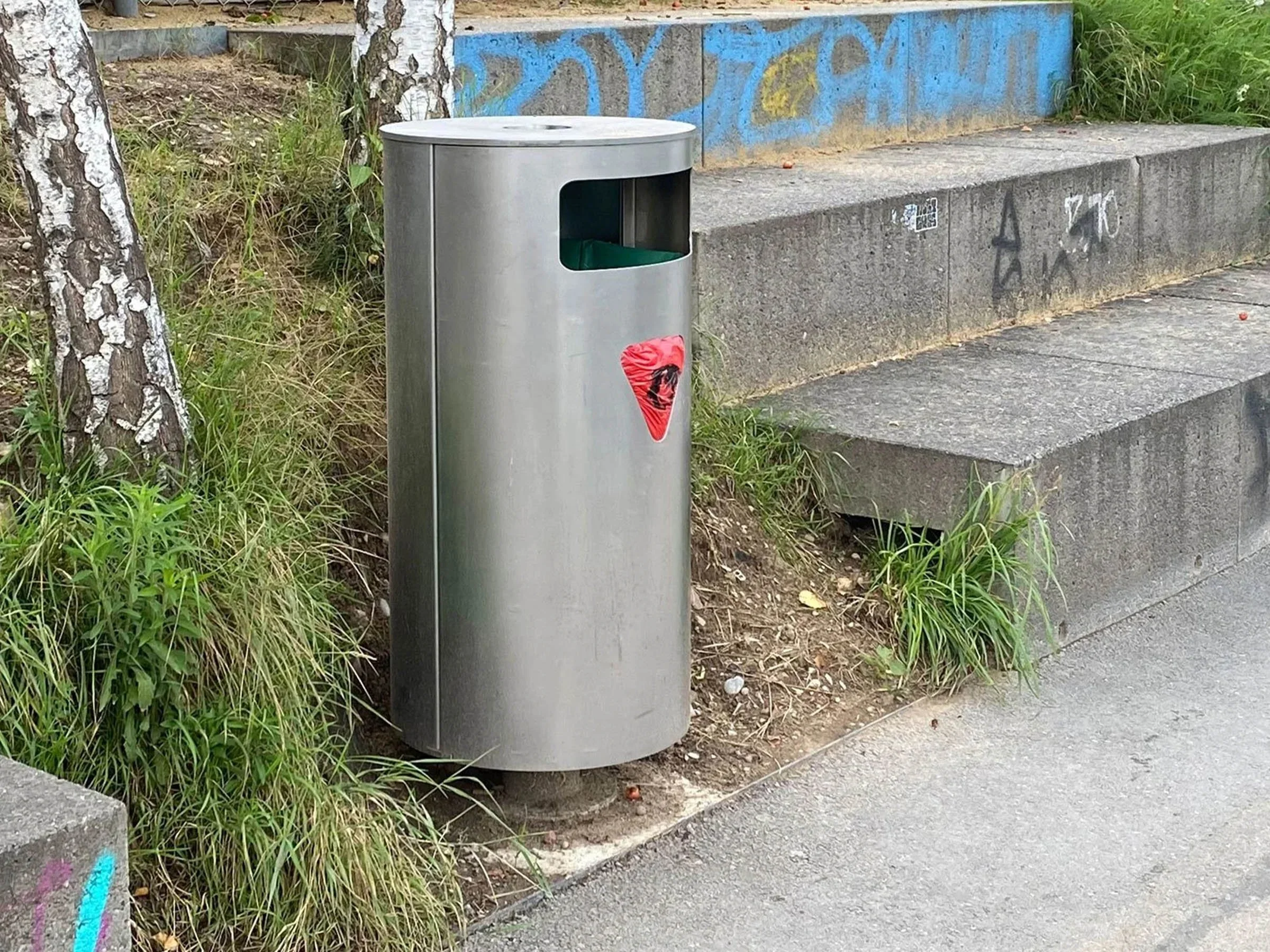 Züri Kübel Abfalleimer für die Stadt Zürich