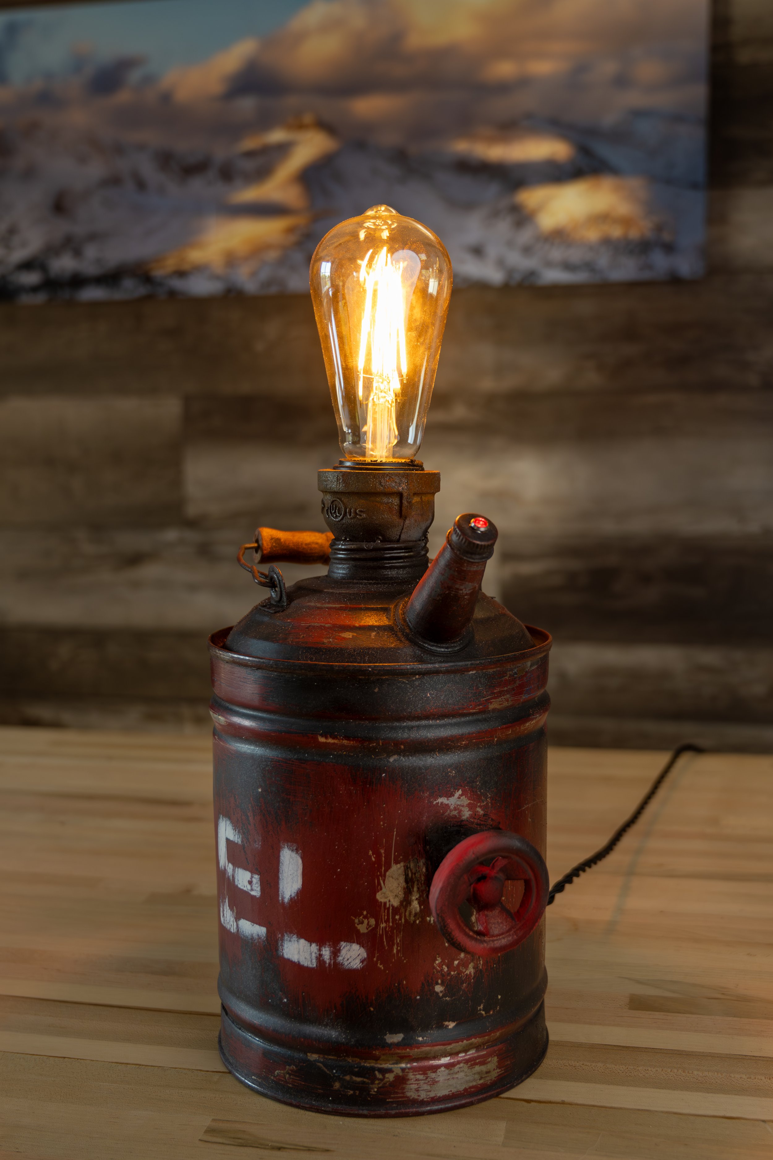 fuel can 3.jpg