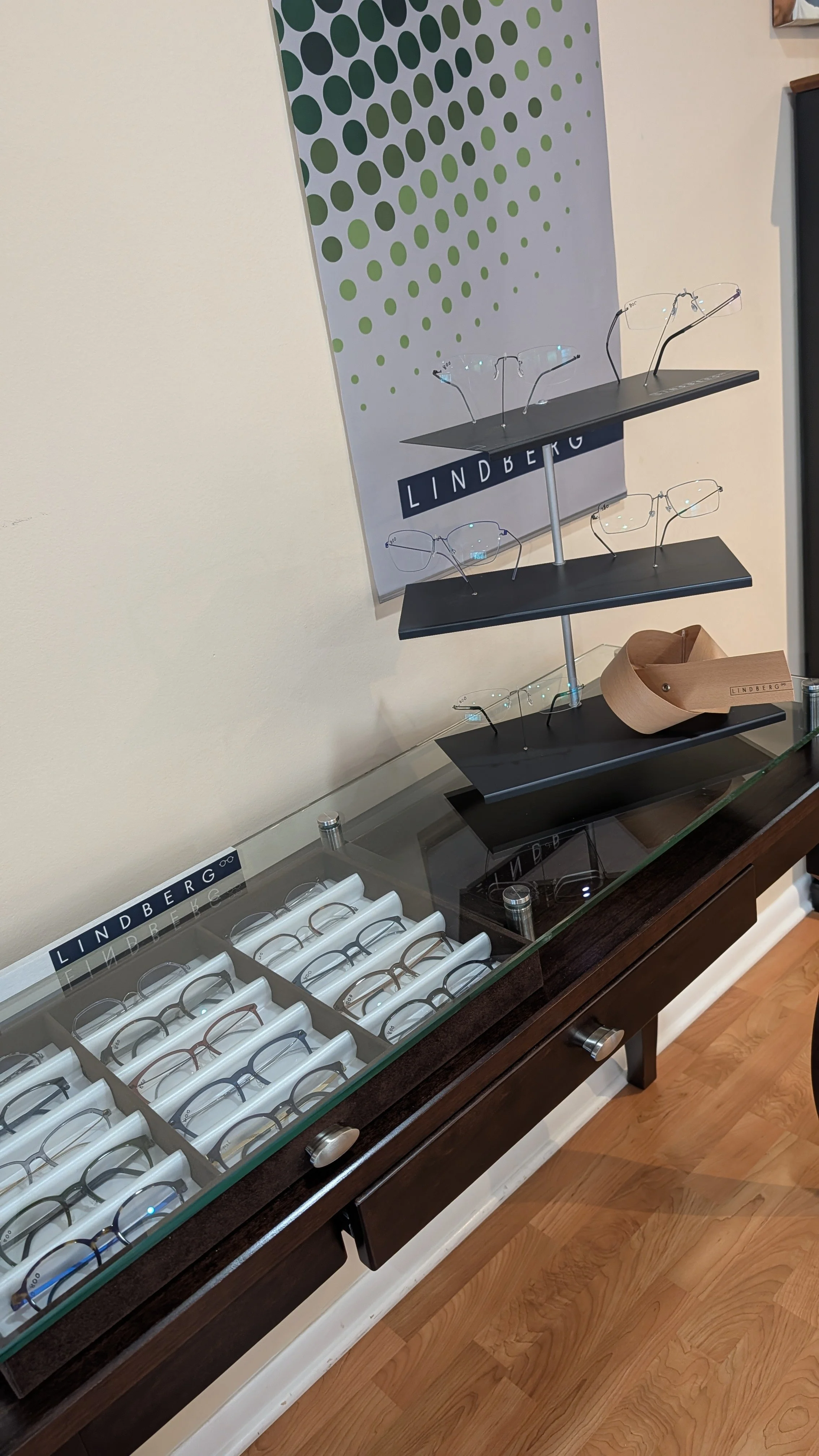 Lindberg display