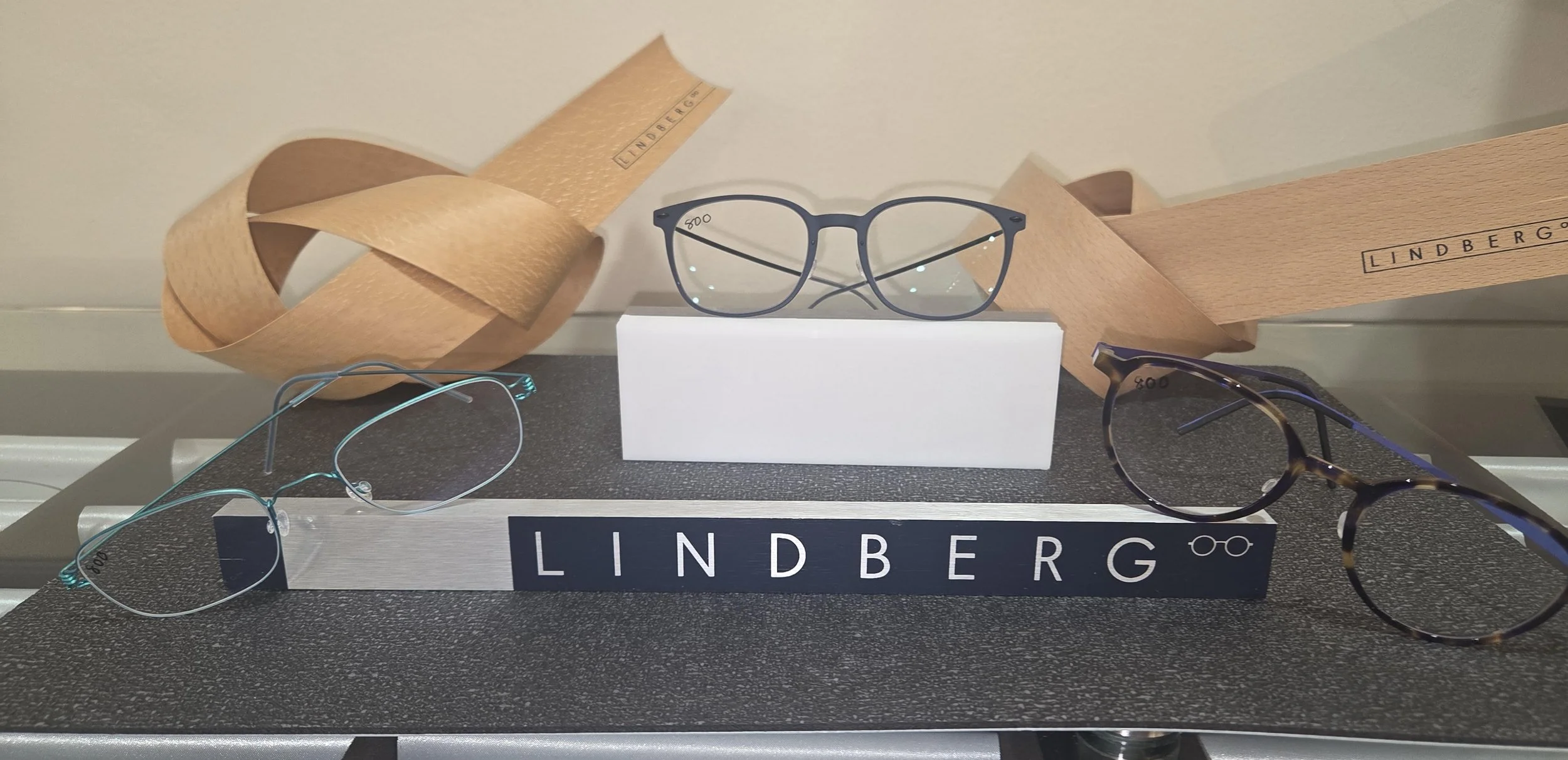 Lindberg display