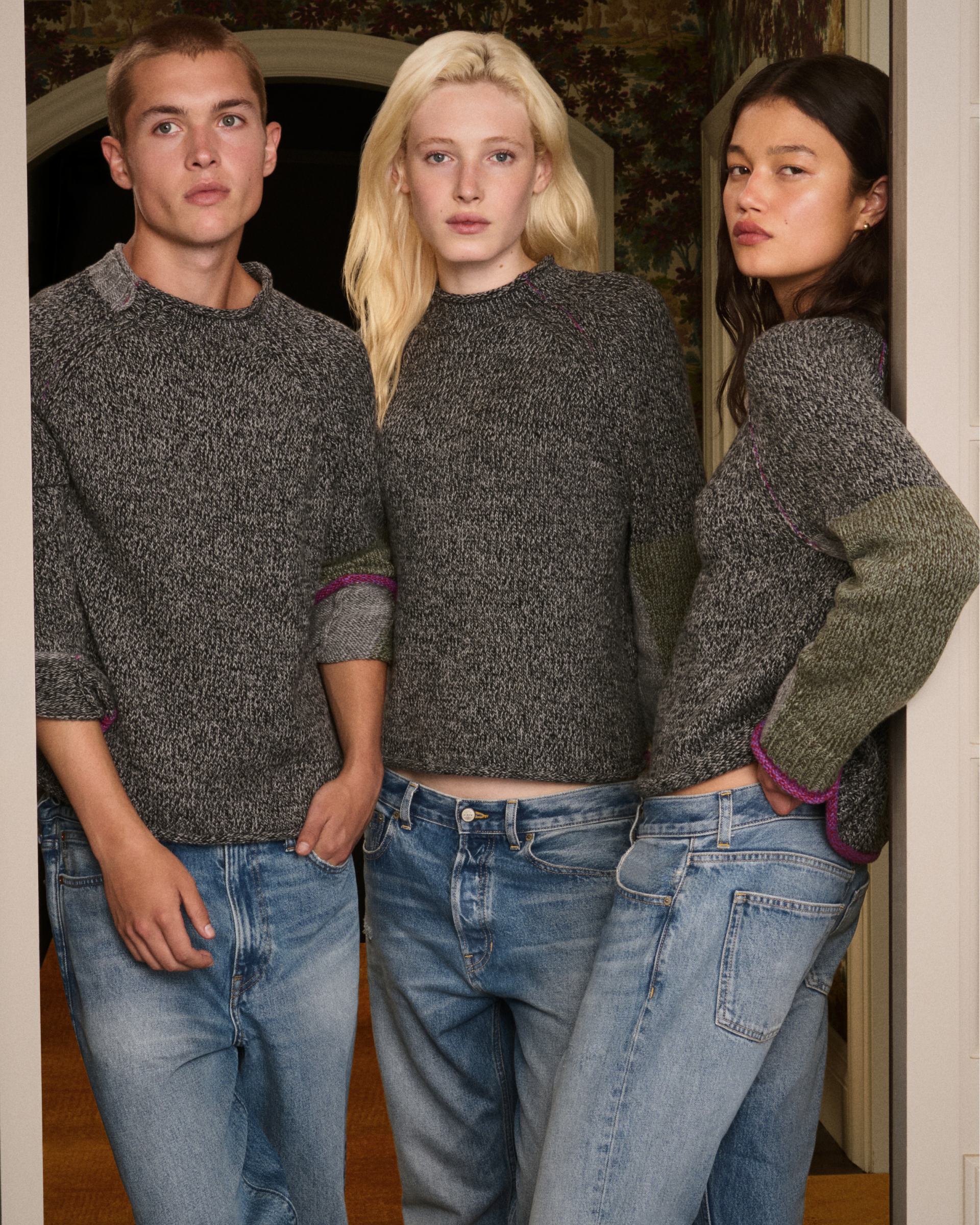 ROLL NECK_064 FINAL CROP 3.png