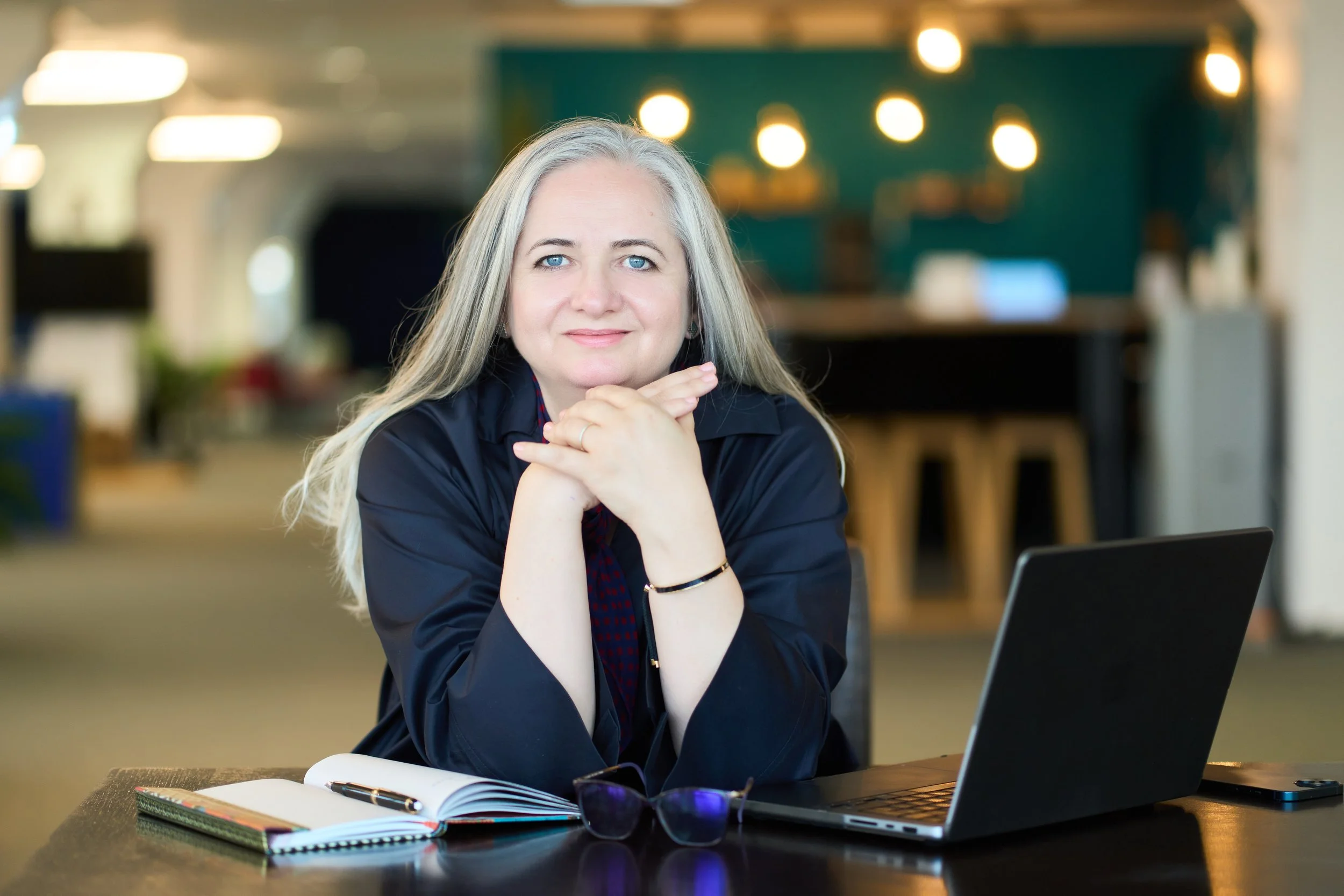 How Customer Experience (CX) Shapes and Strengthens Brands — Elena ...