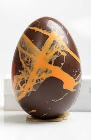 31/10/26: Halloween chocolate egg