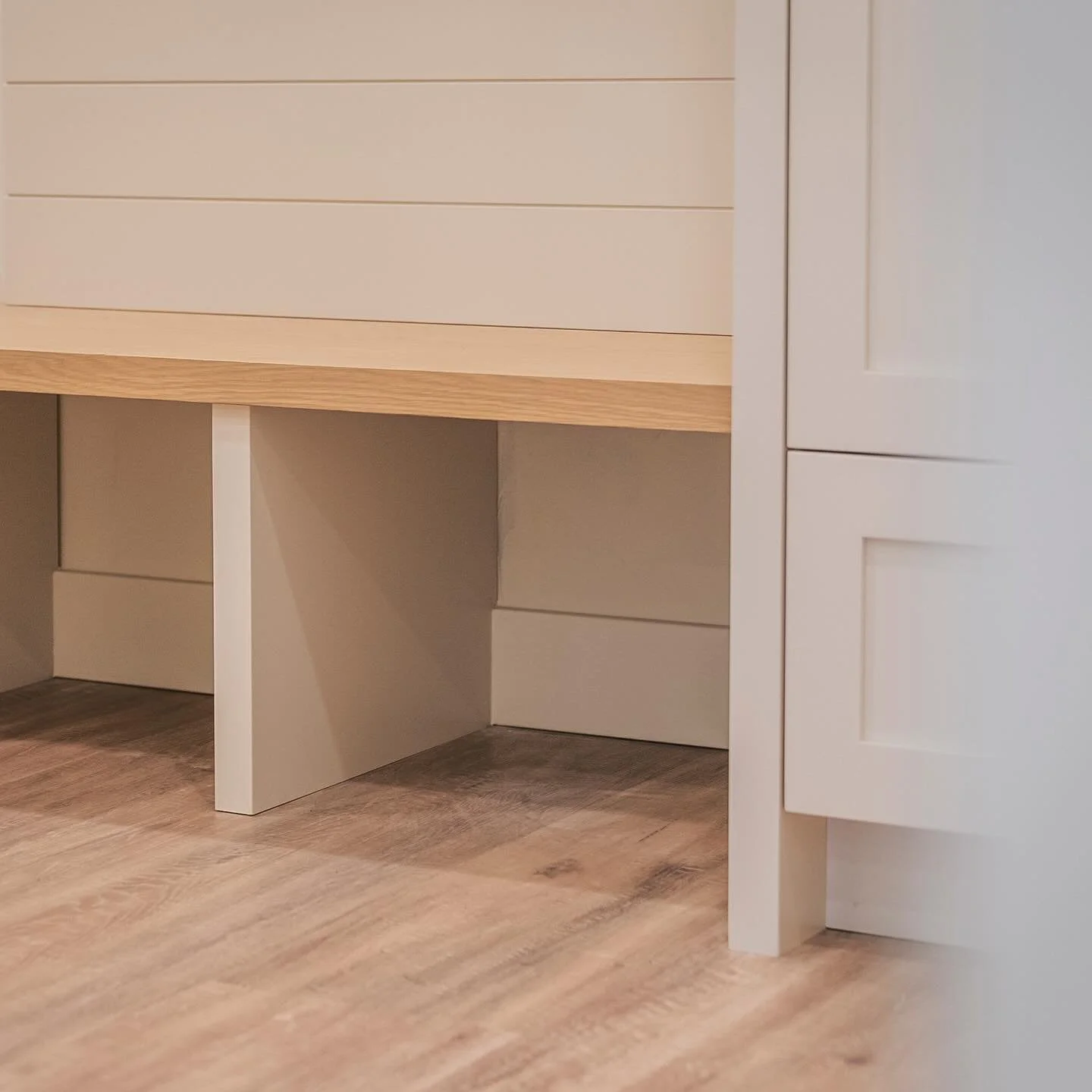 Somewhere to sit by the front door should be mandatory. It&rsquo;s a bonus when it looks like this!