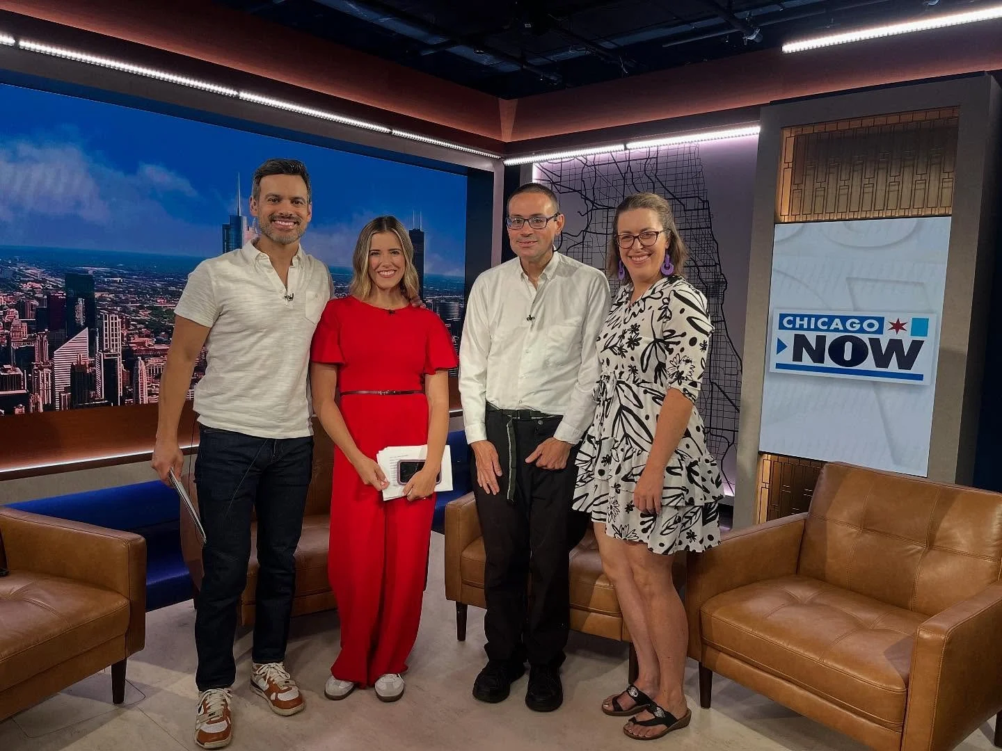 Such a fun morning at @fox32chicago with @perincanto and @timstone6 with @the_arts_of_life, promoting their first-ever museum exhibition at @designmuseumchi called Community on the Make! 
Check out the exhibition now through September 30!