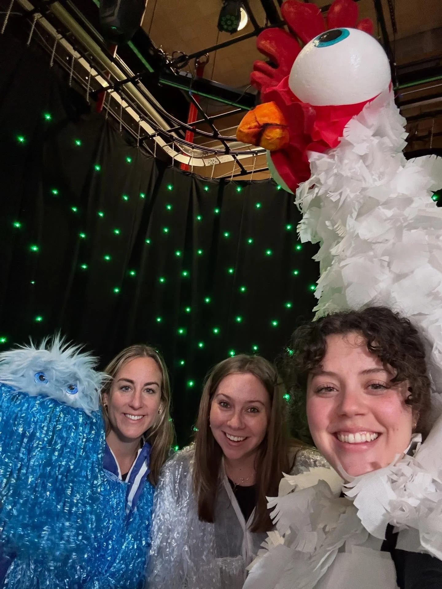 It’s not everyday that the publicists are on the other side of the camera! 🎥😜 We had a blast at the Halloween special on @spotlightwgn today for the @artsinthedark parade this weekend! 💀👻🎃🐔👹