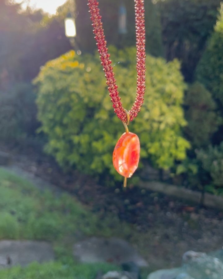 Gemstones are beautiful and vibrant and when combined with beadwork they look stunning. What do you think?

#handmadejewelry #handmadeirish #lovingjewellery #shoplocalireland #supportsmallbusiness