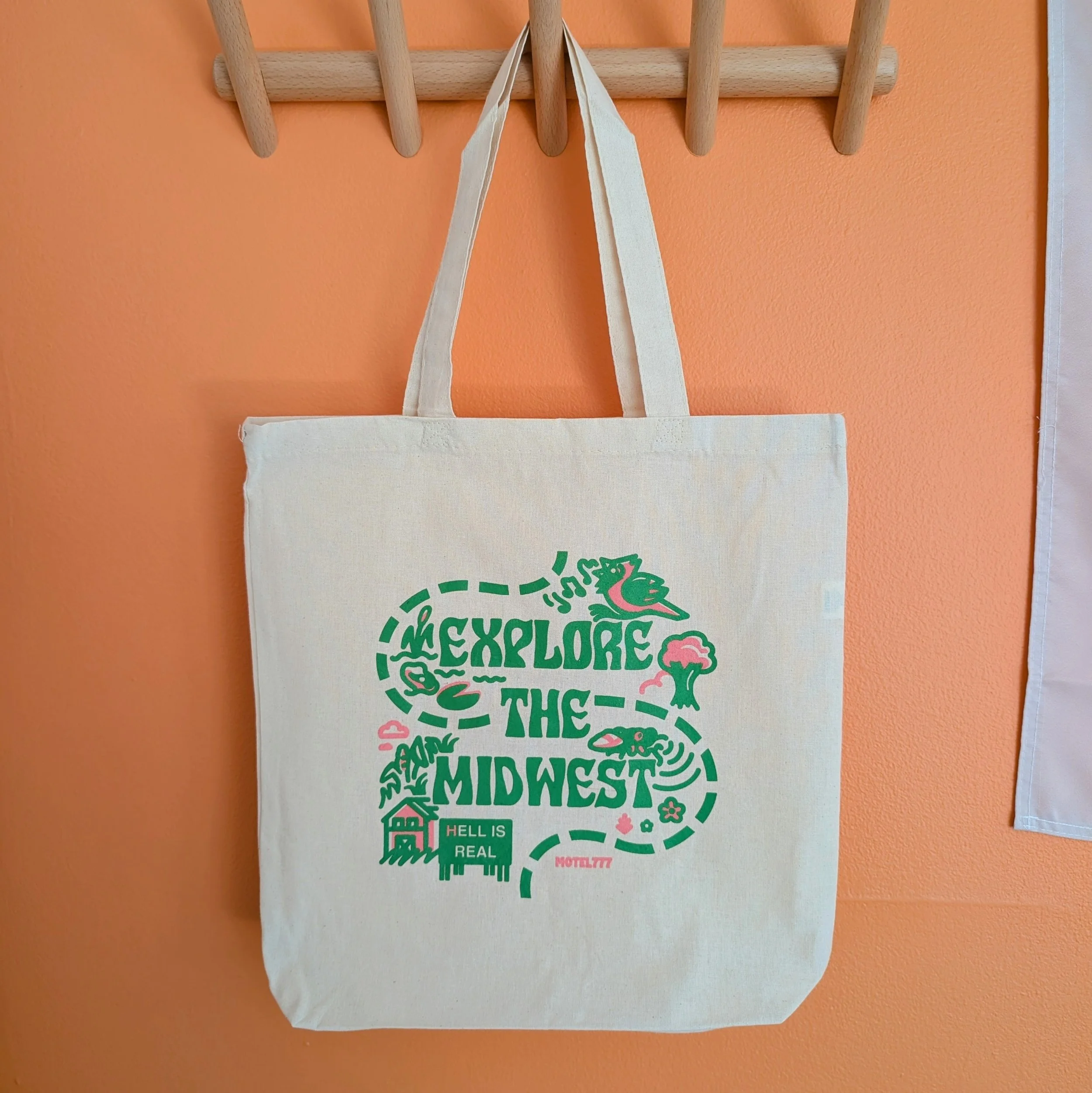 Explore The Midwest Tote Bag