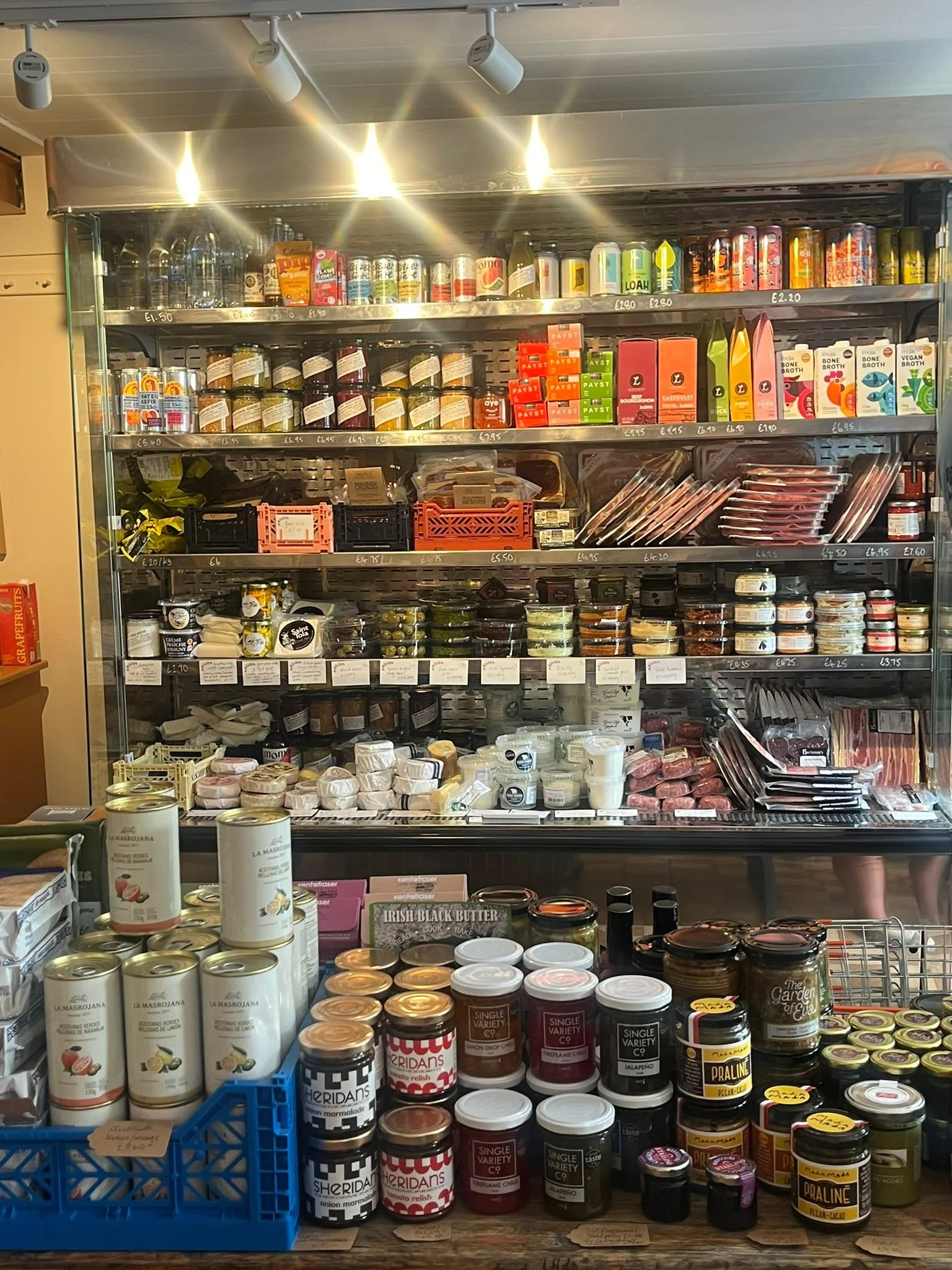 WhatsApp Image 2024-09-18 at 17.07.42 (3).jpeg