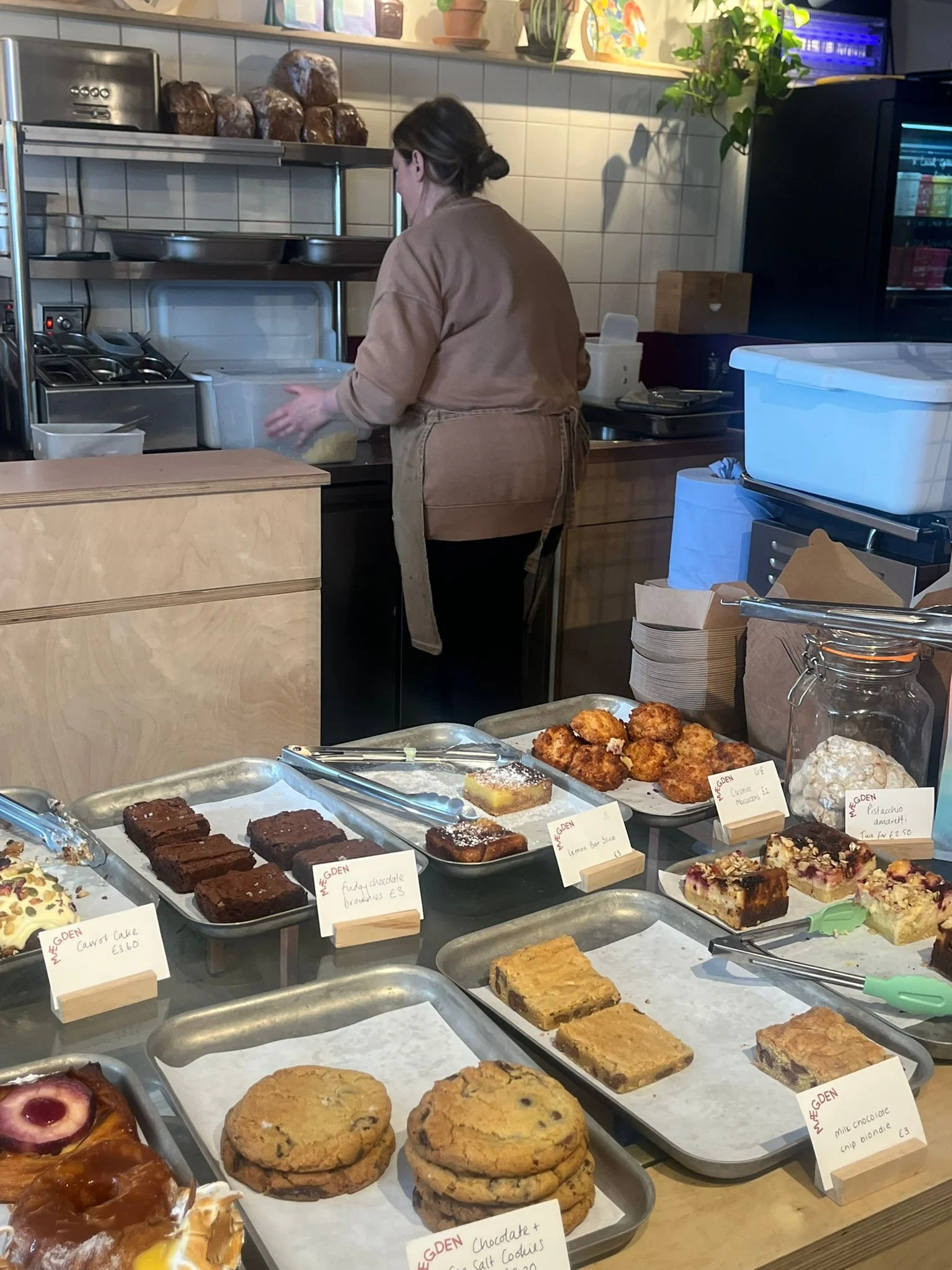 WhatsApp Image 2024-09-18 at 17.07.42 (2).jpeg