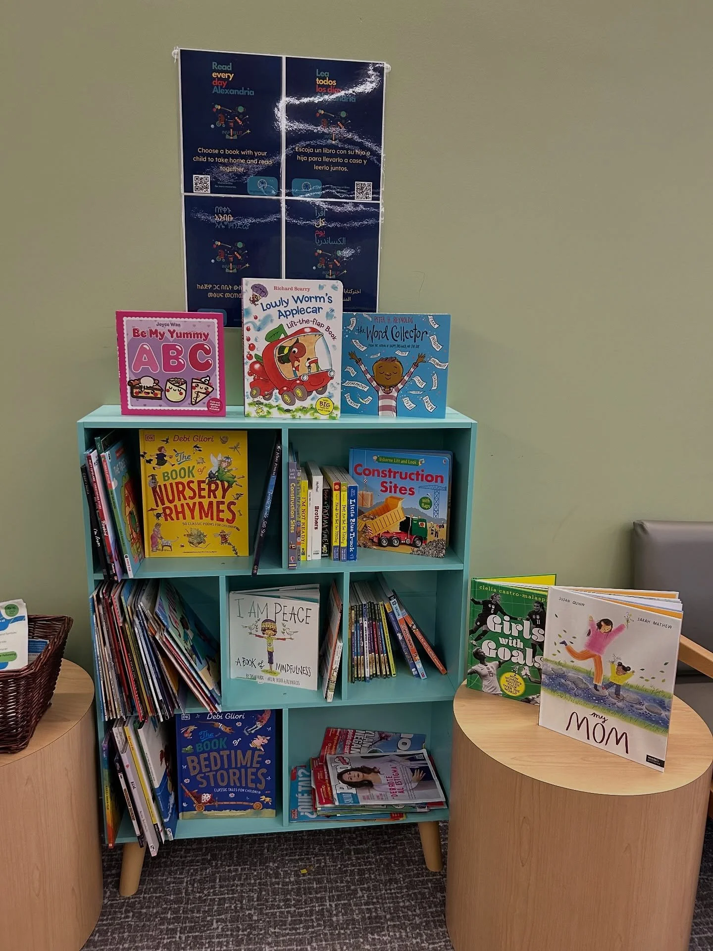 It takes a village to fill a shelf! Thank you @thebookmommy @rifnova @valleydrivepreschool1958 for your generous donations!!!! @neighborhoodhealthva 
#earlyliteracy #booksinhomes #kidsbooks #familyreading #readaloud