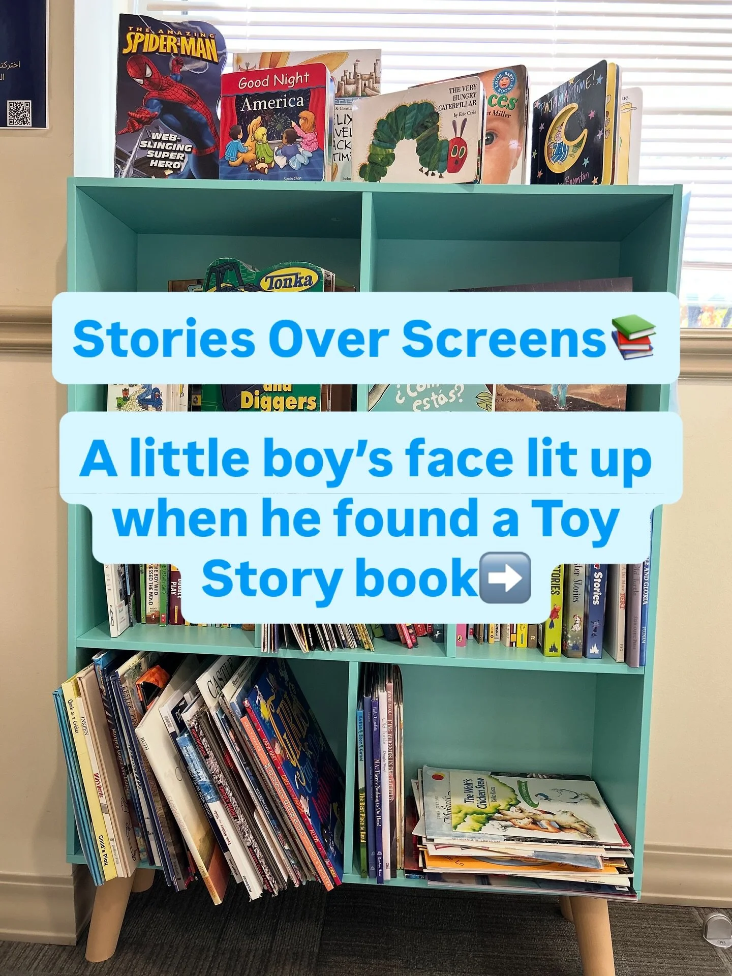 Another inspiring moment spotted while refilling shelves and a great reminder that books promote bonding and connection while providing screen free family fun!
#joyofreading #readtogether #screenfreemoments #earlyliteracy #familyreadaloud #readaloud