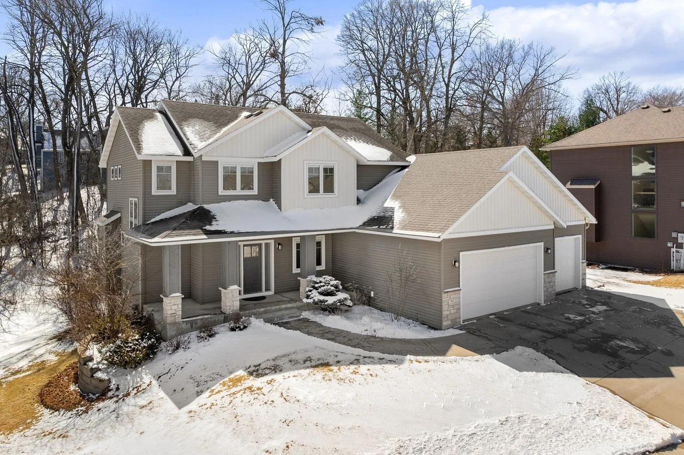 Elegance and comfort just over a mile away from Mayo Clinic