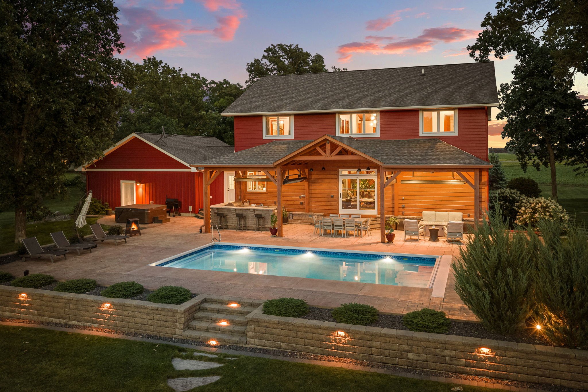 75-web-or-mls-25551-885th-ave.jpg