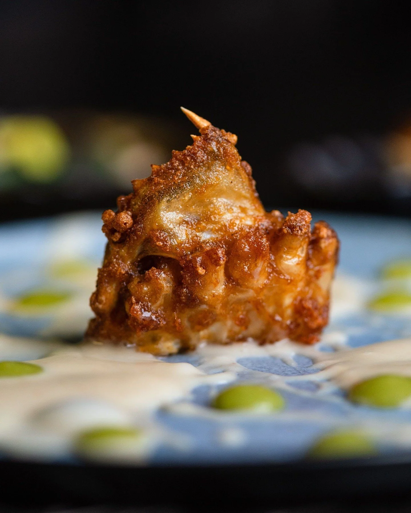 Soft Shell crab that's a work of art. Swipe to see how this masterpiece comes together.

📷 cred: @kelly.sandos