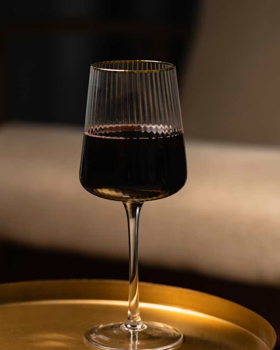 Red wine glass feature wine club wine