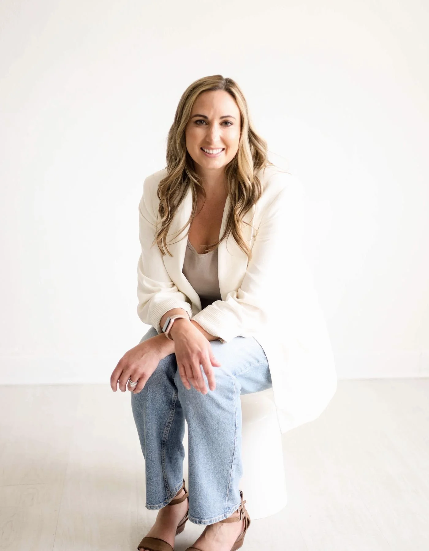 Dallas, TX Therapist Stephanie Clanton | Onwer & Founder | Trauma | PTSD | Dissociation | EMDR | Intensives