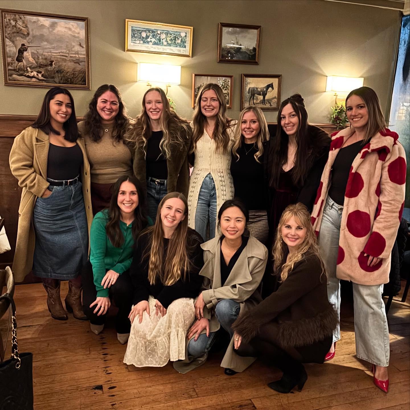 Merry Christmas from the Rise girls 🤍
So grateful for this team, this community, and all the magic we get to share together