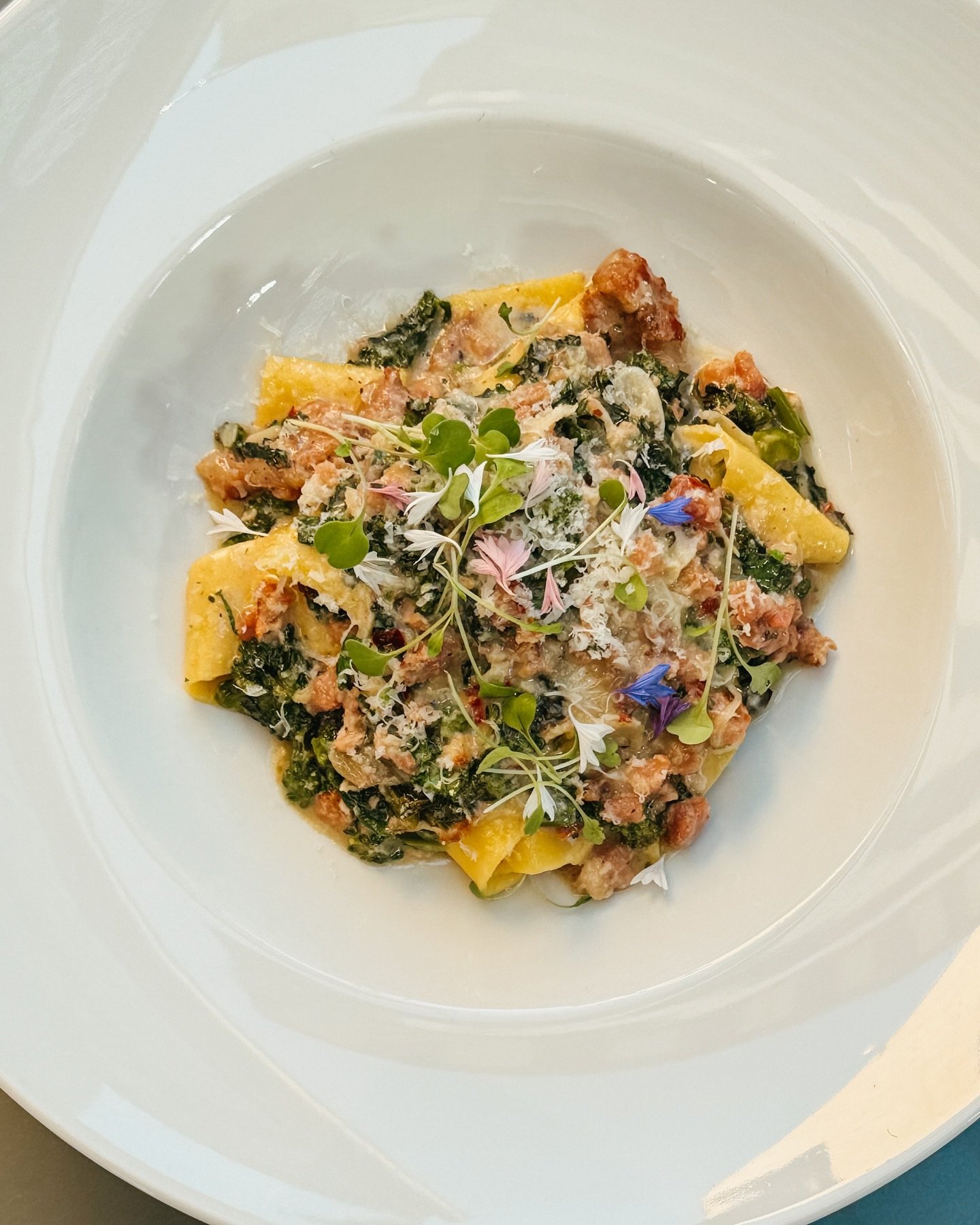Housemade pappardelle 🌼 Toulouse sausage, chili flakes, pancetta, roasted broccoli rabe, garlic &amp; pecorino.