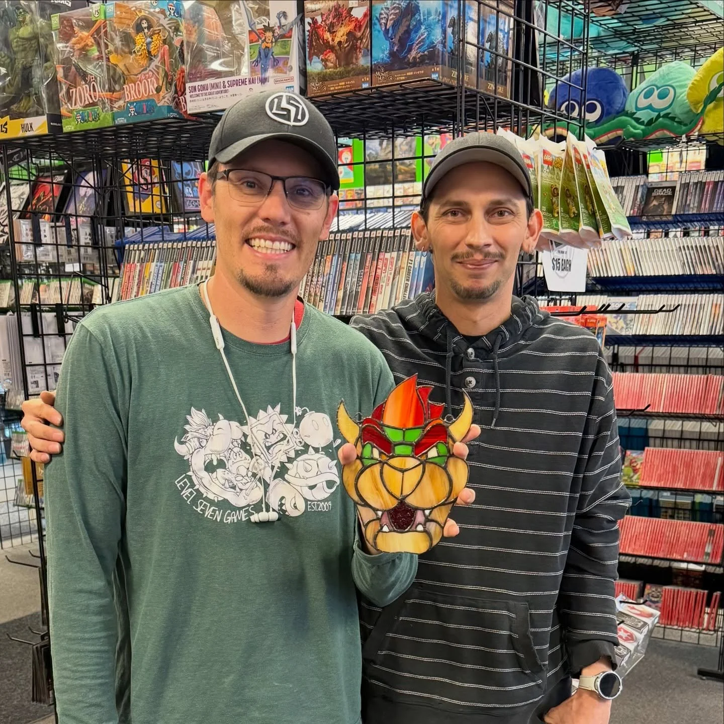 Check this out! 

Got a few special order pieces in from @martin_b_art 
Give him a follow and DM with any commission ideas! 

Would you buy these if they were available in store?

🙌