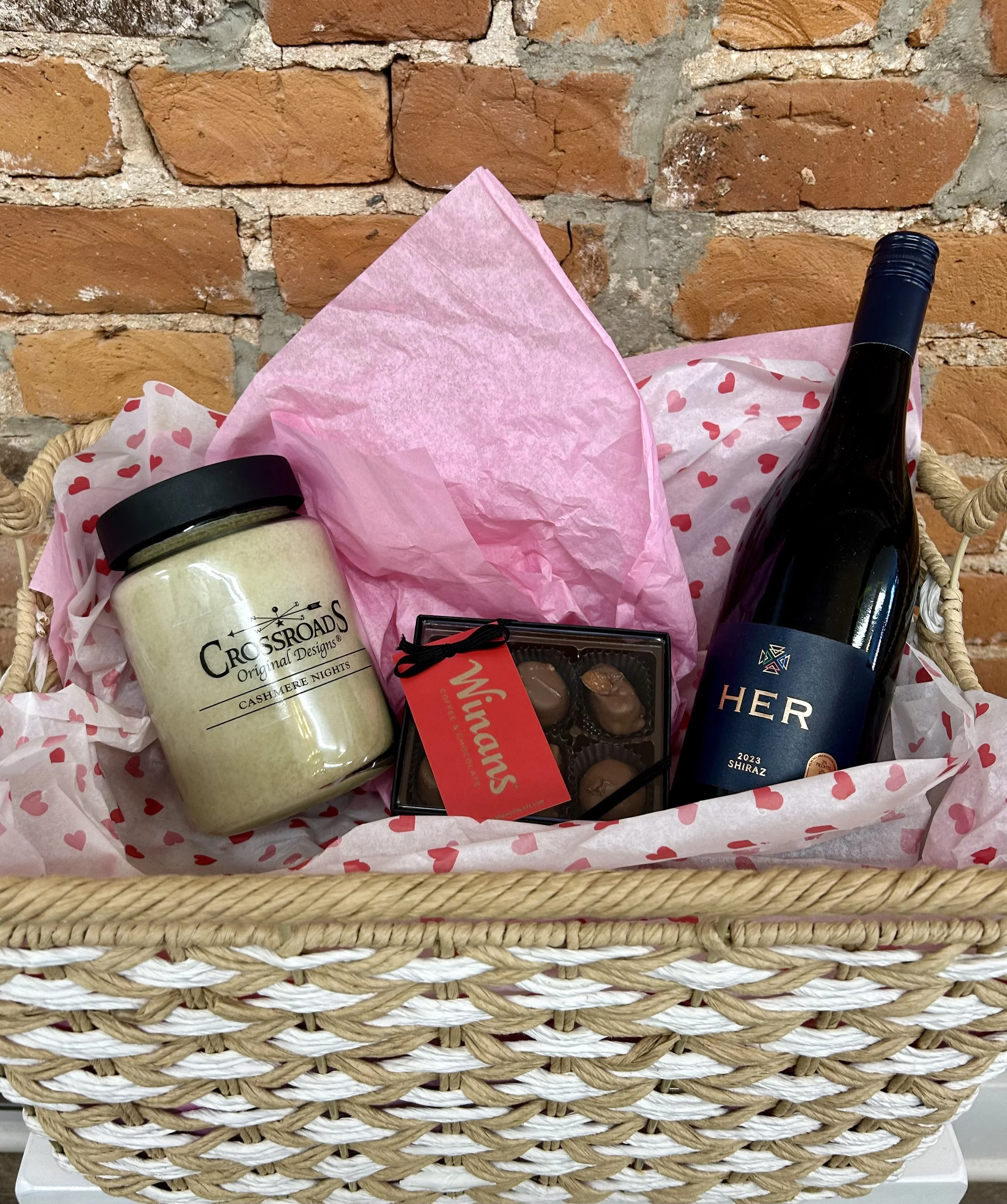 Valentine's Day Gift Basket - Love Note Basket