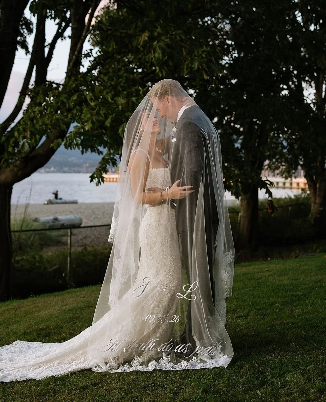Precious moments from J &amp; L&rsquo;s day. A seaside ceremony, a gorgeous dinner under the Marquee Tent, and even a cheeky Diet Coke tower made this one very memorable summer celebration. 🤍⁠
⁠
Cheers to the beautiful couple! #BrockHouseEvents⁠
⁠
?