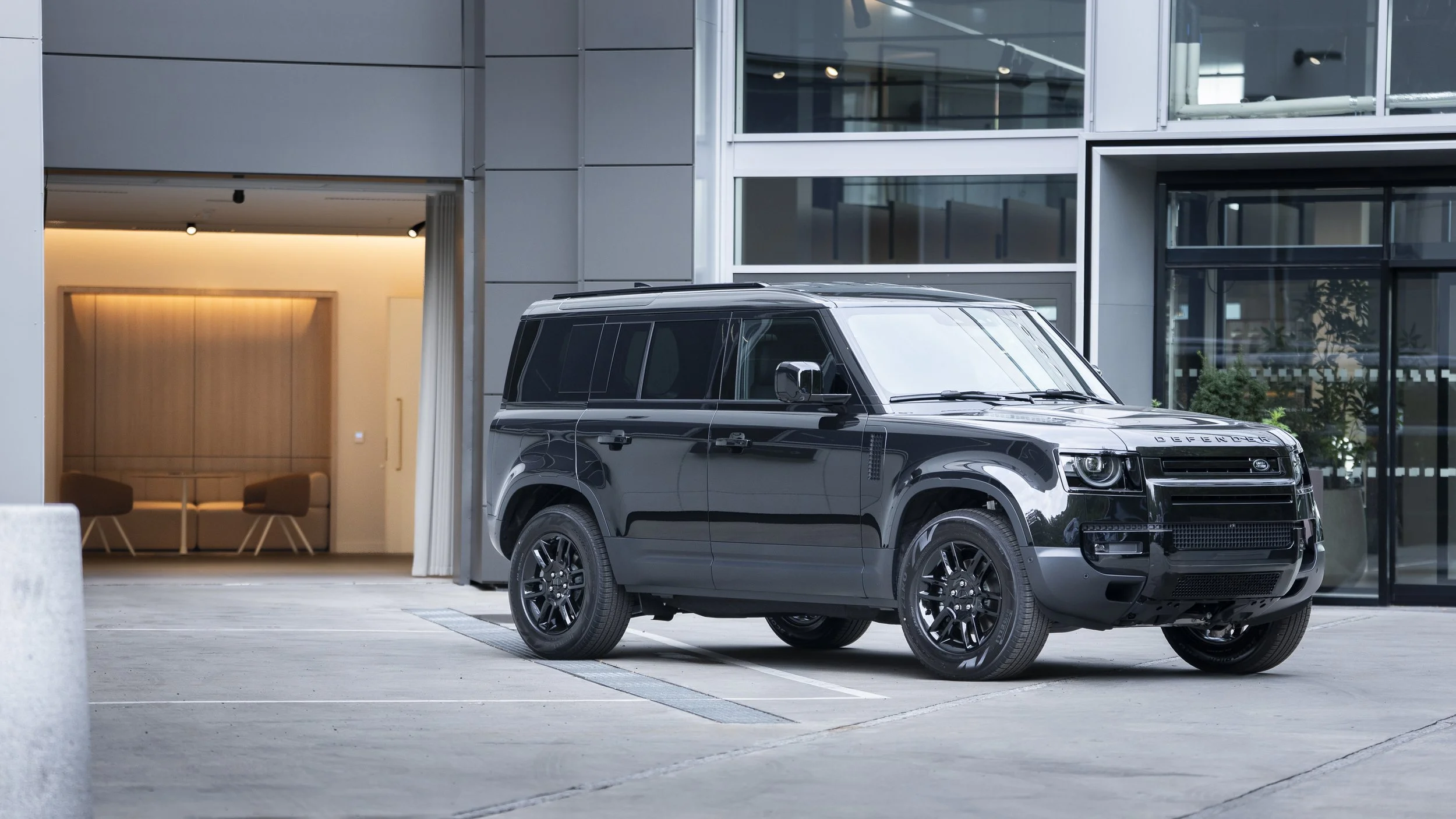 Defender_S_1908-12.jpg