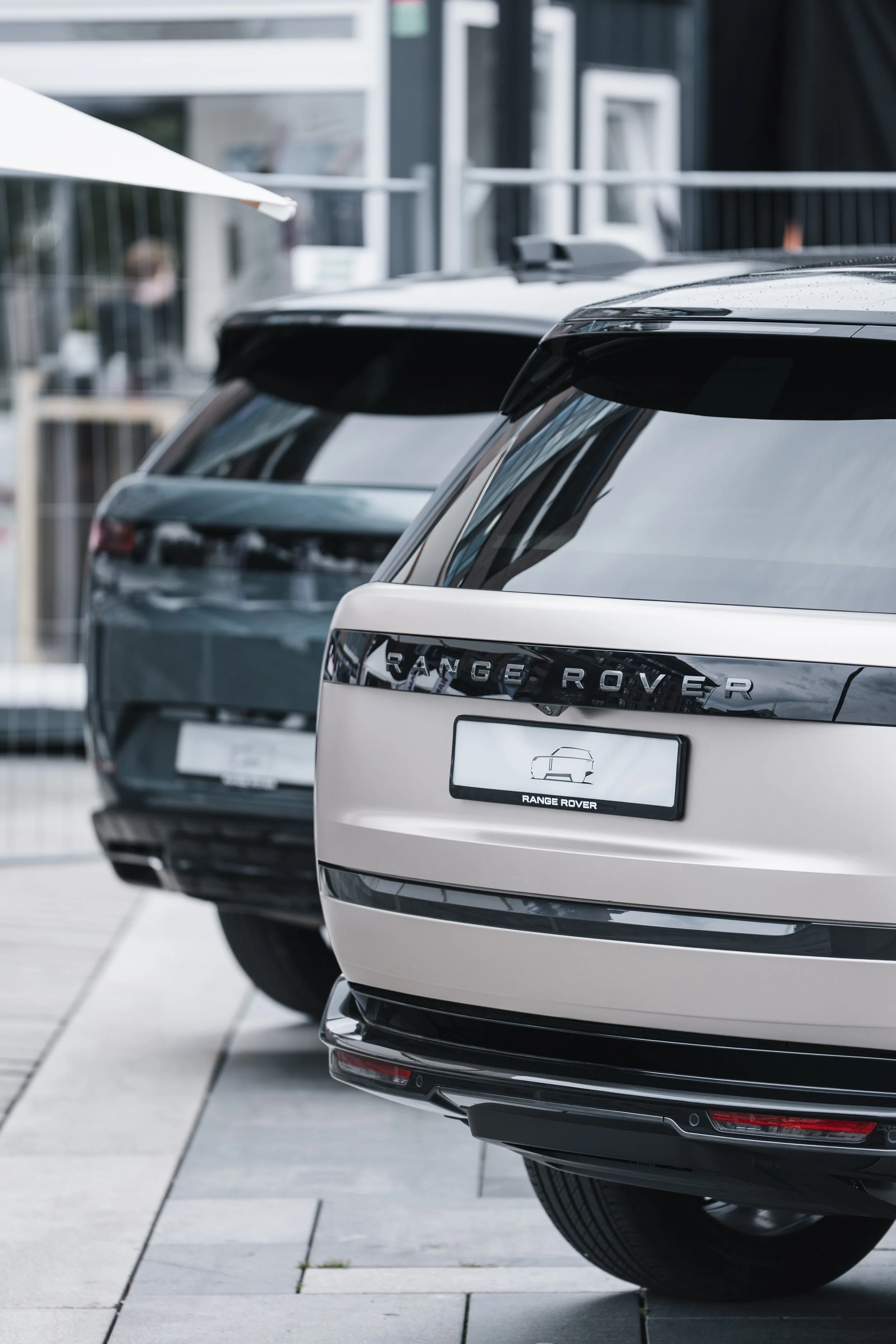 JLR_BIS_26_cars-9.jpg