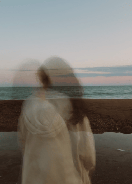 Estranged From Family: What’s Really Behind the No-Contact Decision