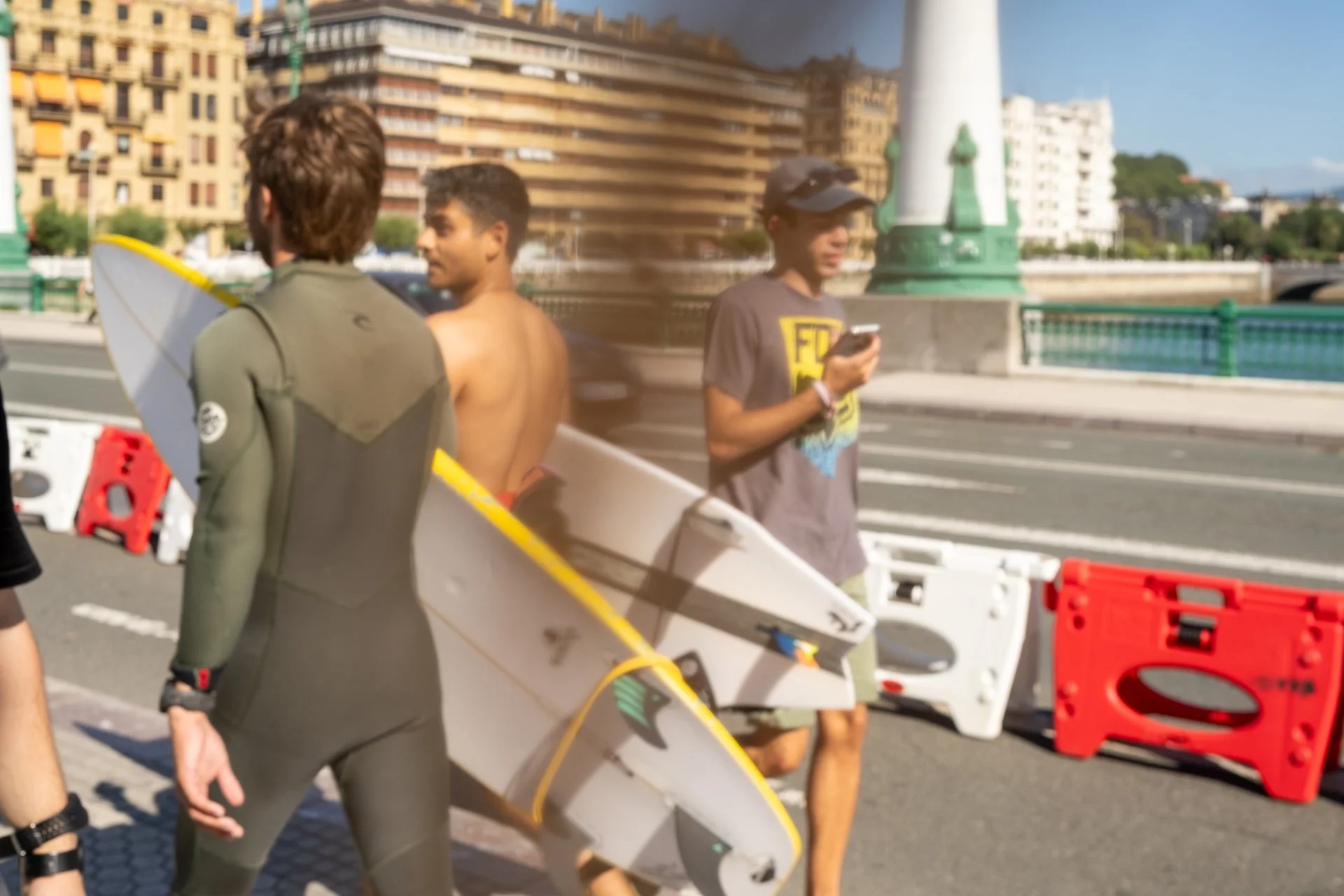 Surf Town - Donostia-San Sebastián, País Vasco, España (S-050)