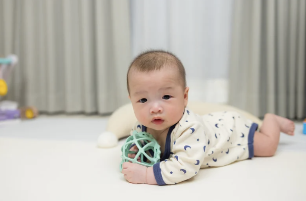 infant play calming environment mommy and me group