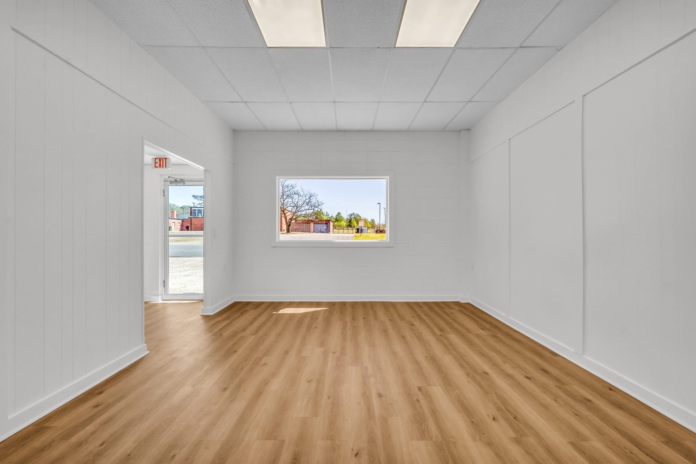 110 Willow Road Brochure PDF_Page_03_Image_0001.jpg