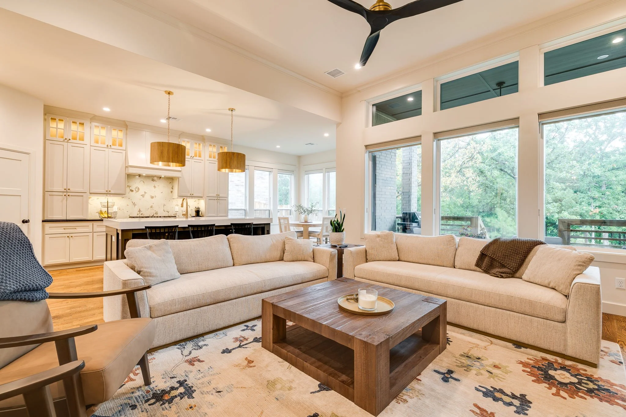 20-1732-parkwood-ave-edmond-ok-73034-great-room.jpg