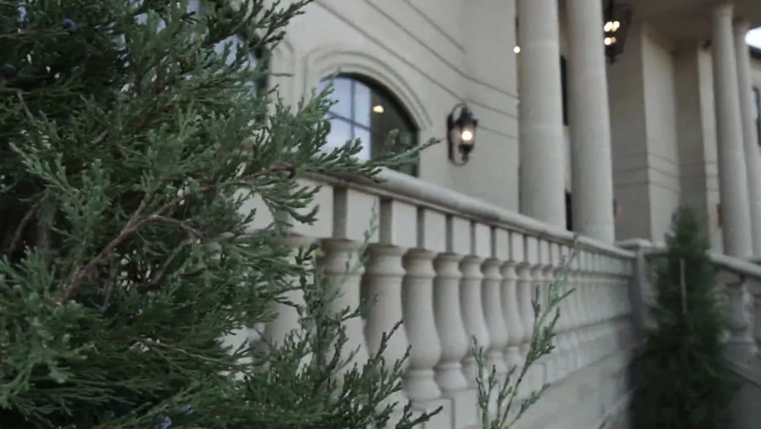 Inside a $2.75M Oklahoma City Waterfront Mansion | 12901 Rohan Ct Tour