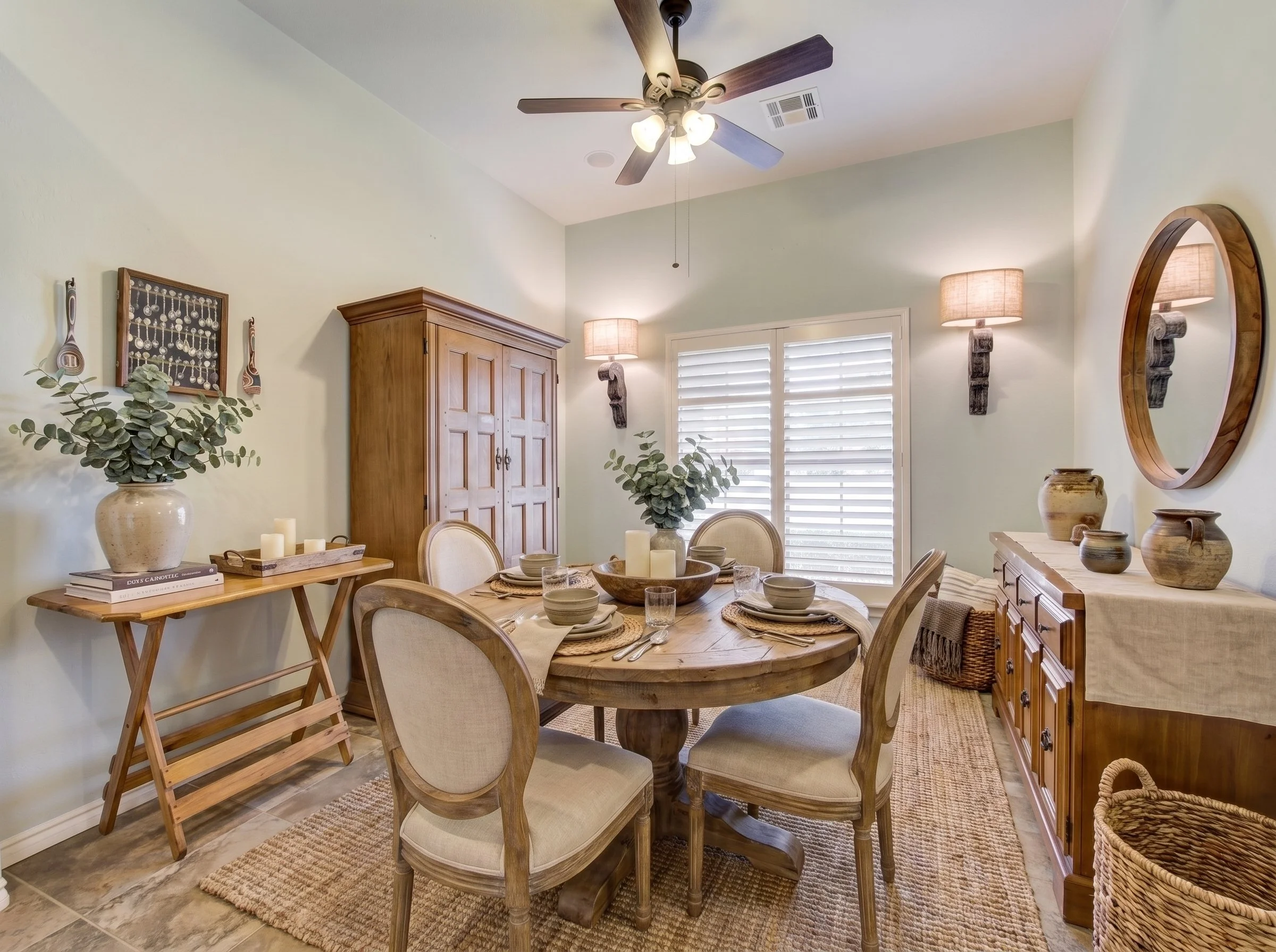 6601-chelsey-ln-oklahoma-city-ok-17-breakfast-nook.jpg_2K_202607100852.jpeg