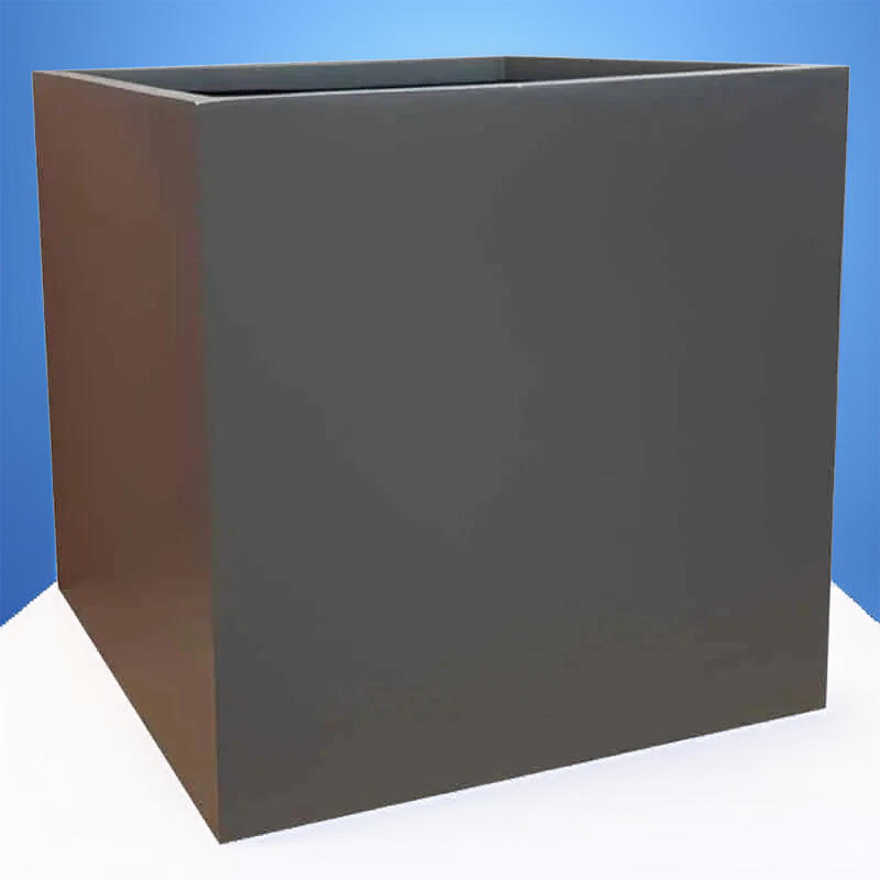 square planter diaganol with background.png