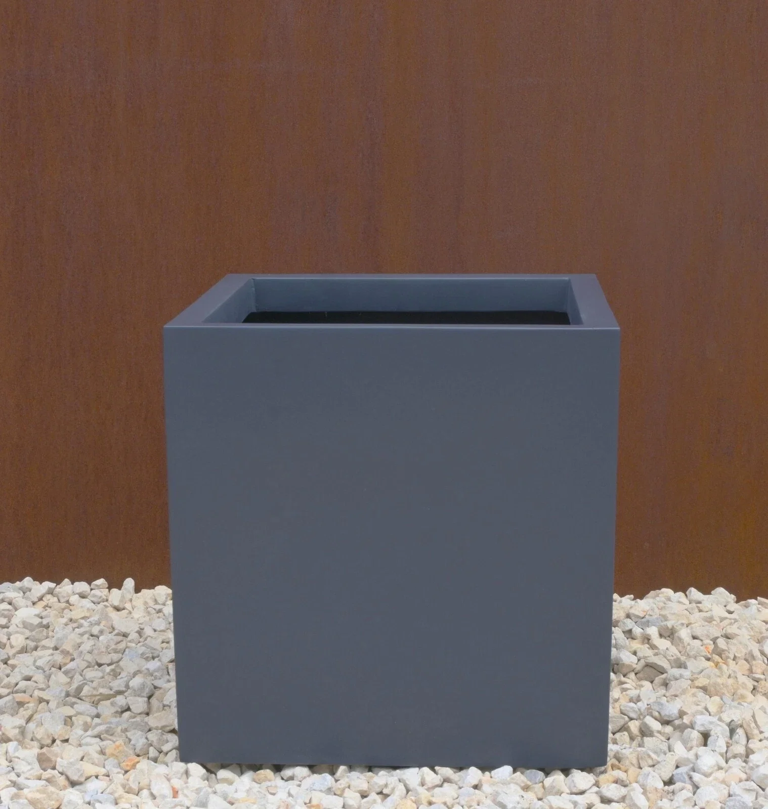 square planter.webp