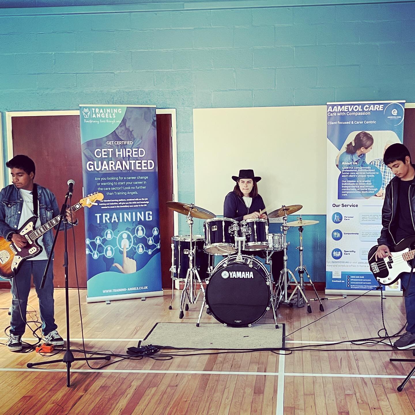 #Aamevolcare hosts upcoming Danish rock band #freeloaders at the #saracic #healthcare #fair