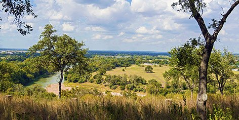  Monument Hill Overlook Source: Flickr/ User Jerry and Pat Donaho 