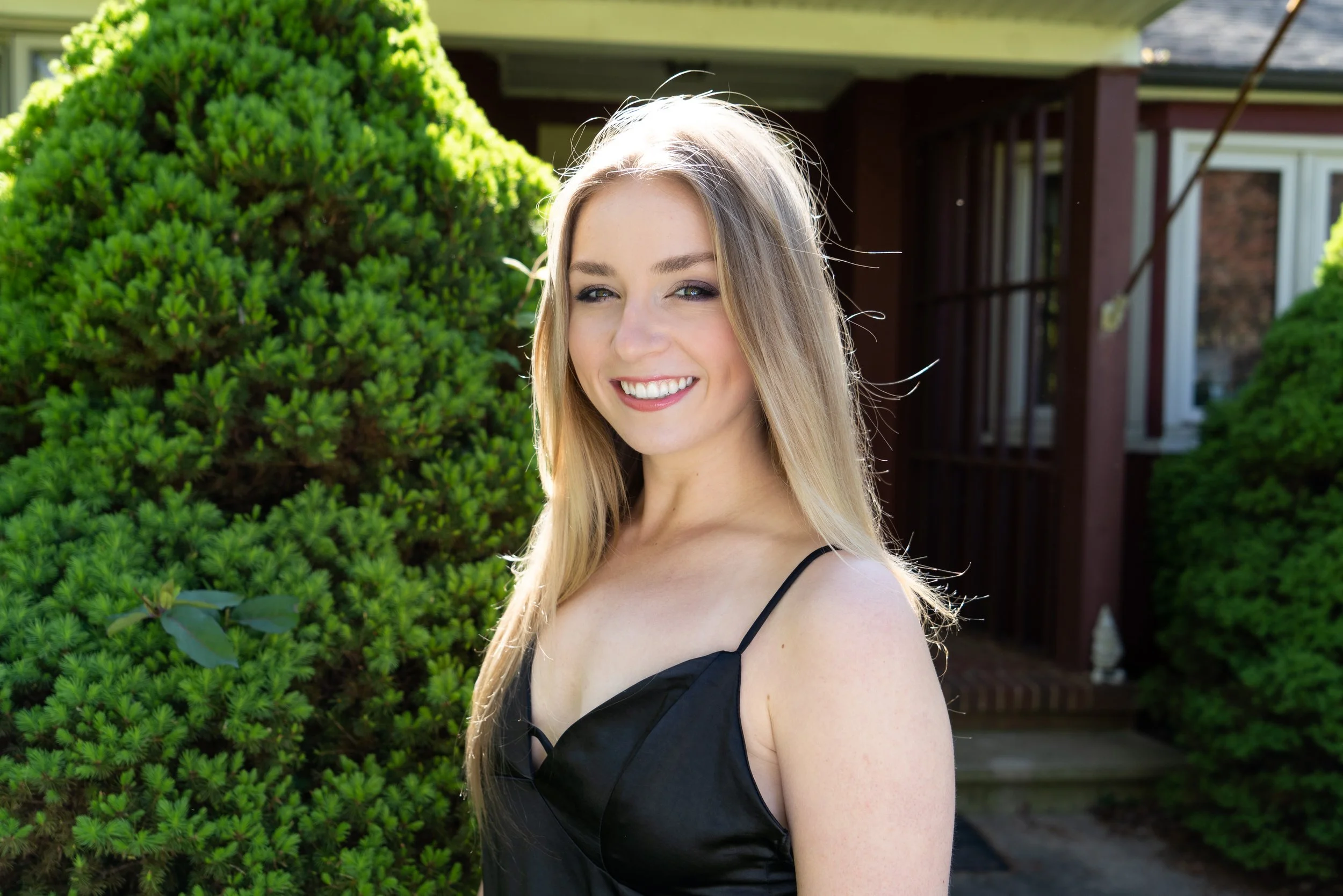 Laura Ray Headshots-3.jpg