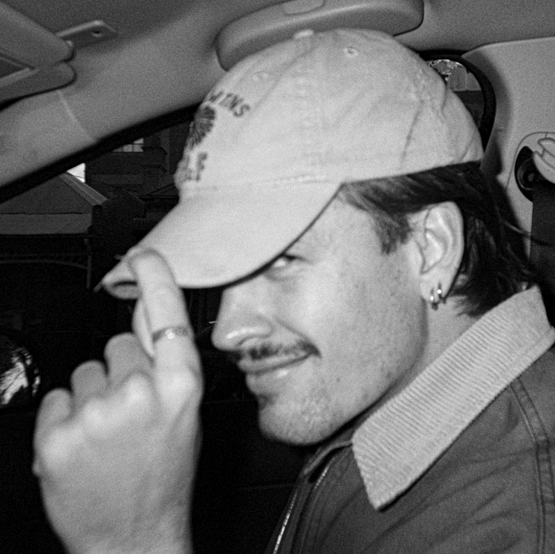 Alban Lapix   (@alb___lab)